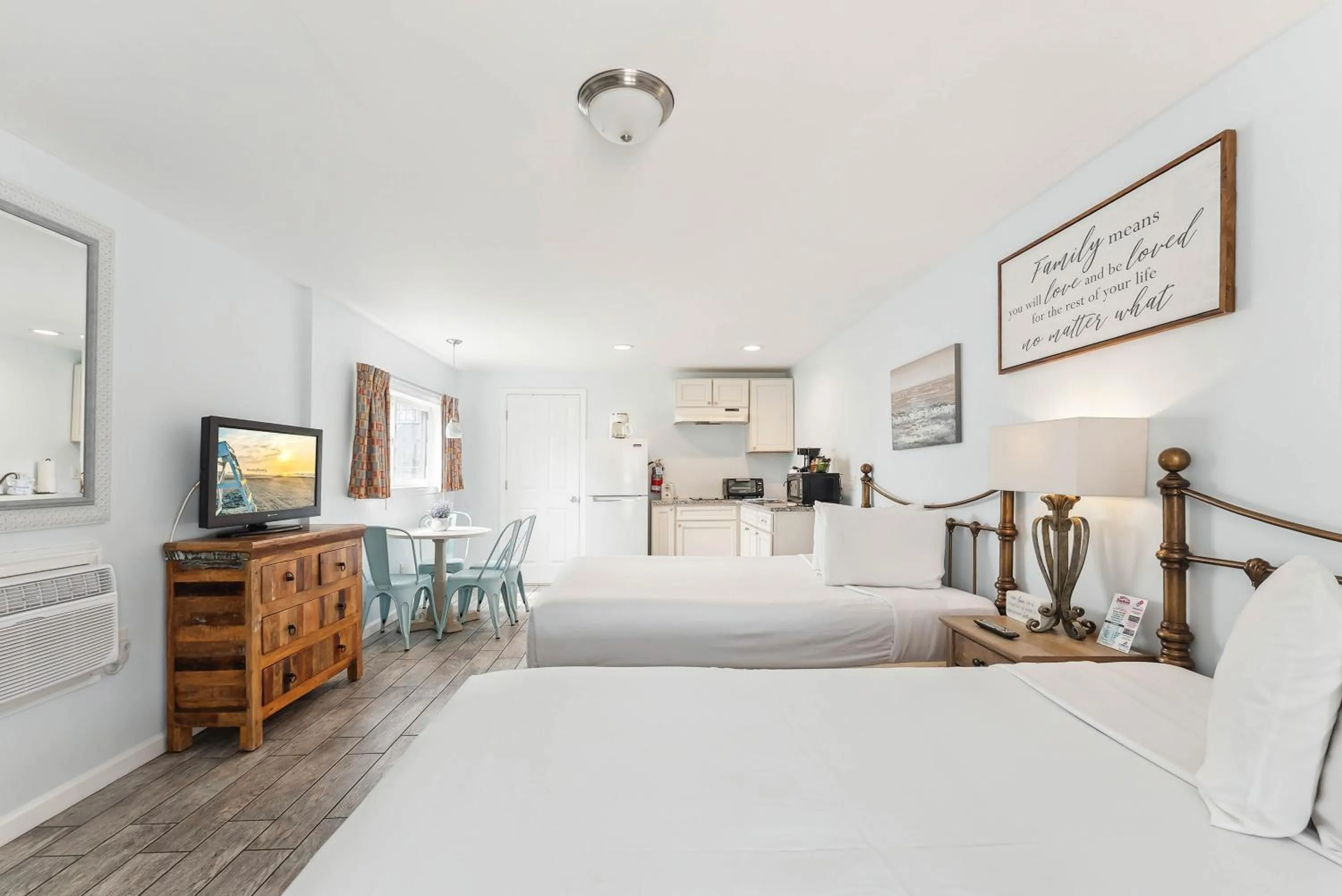 Bed in Daytona Inn and Suites