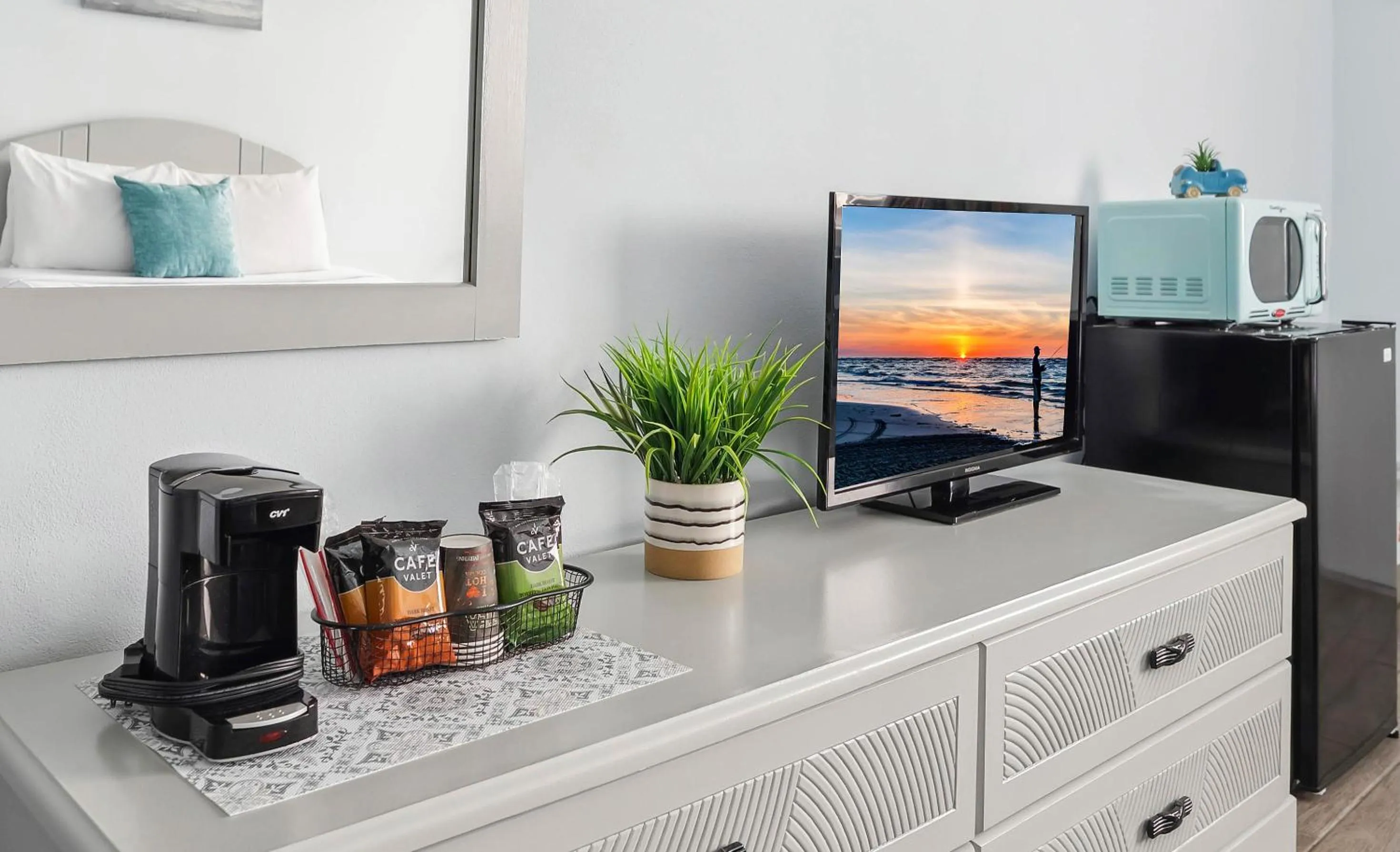 Daytona Inn and Suites