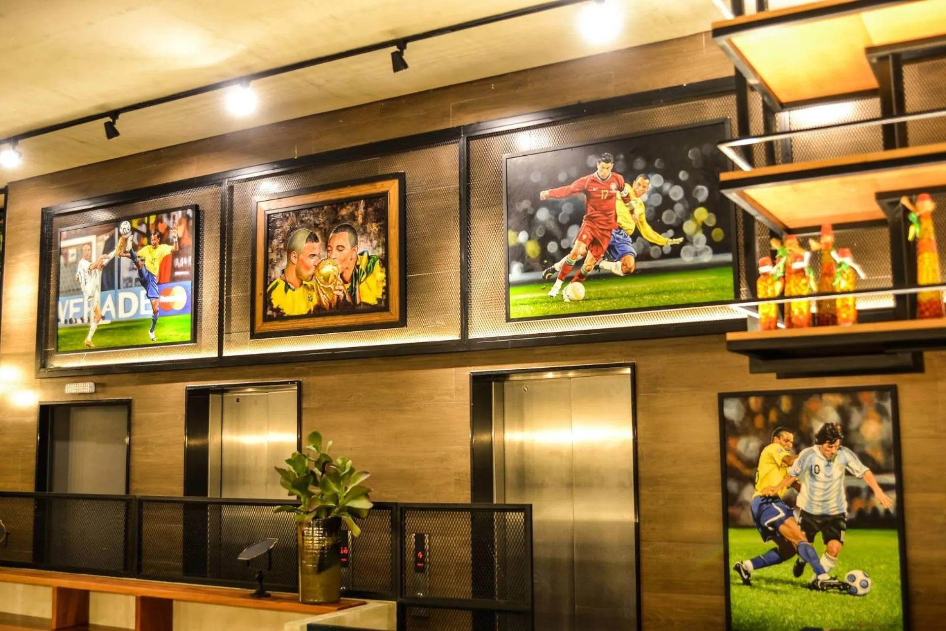 Restaurant/places to eat in Lagoa Flat Hotel