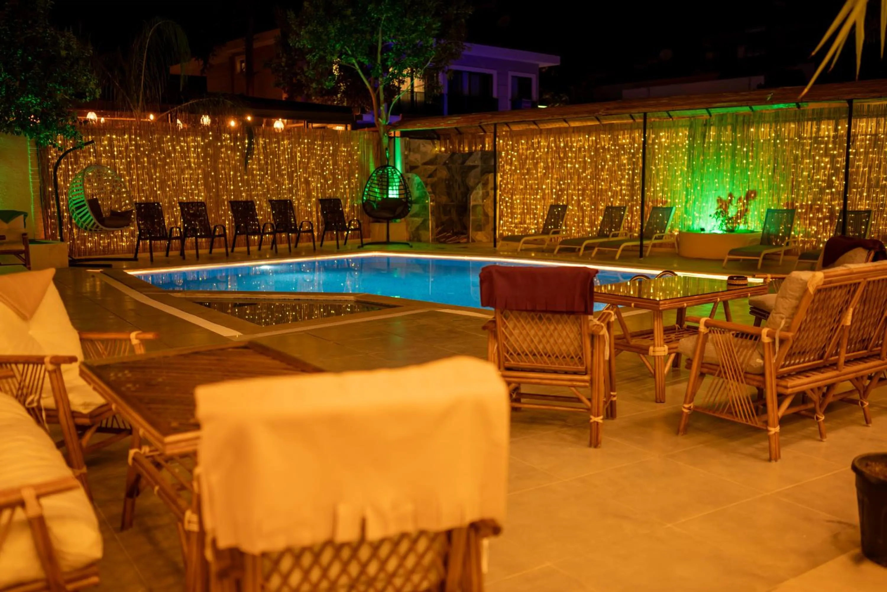 Patio, Swimming Pool in Arikan Inn Hotel