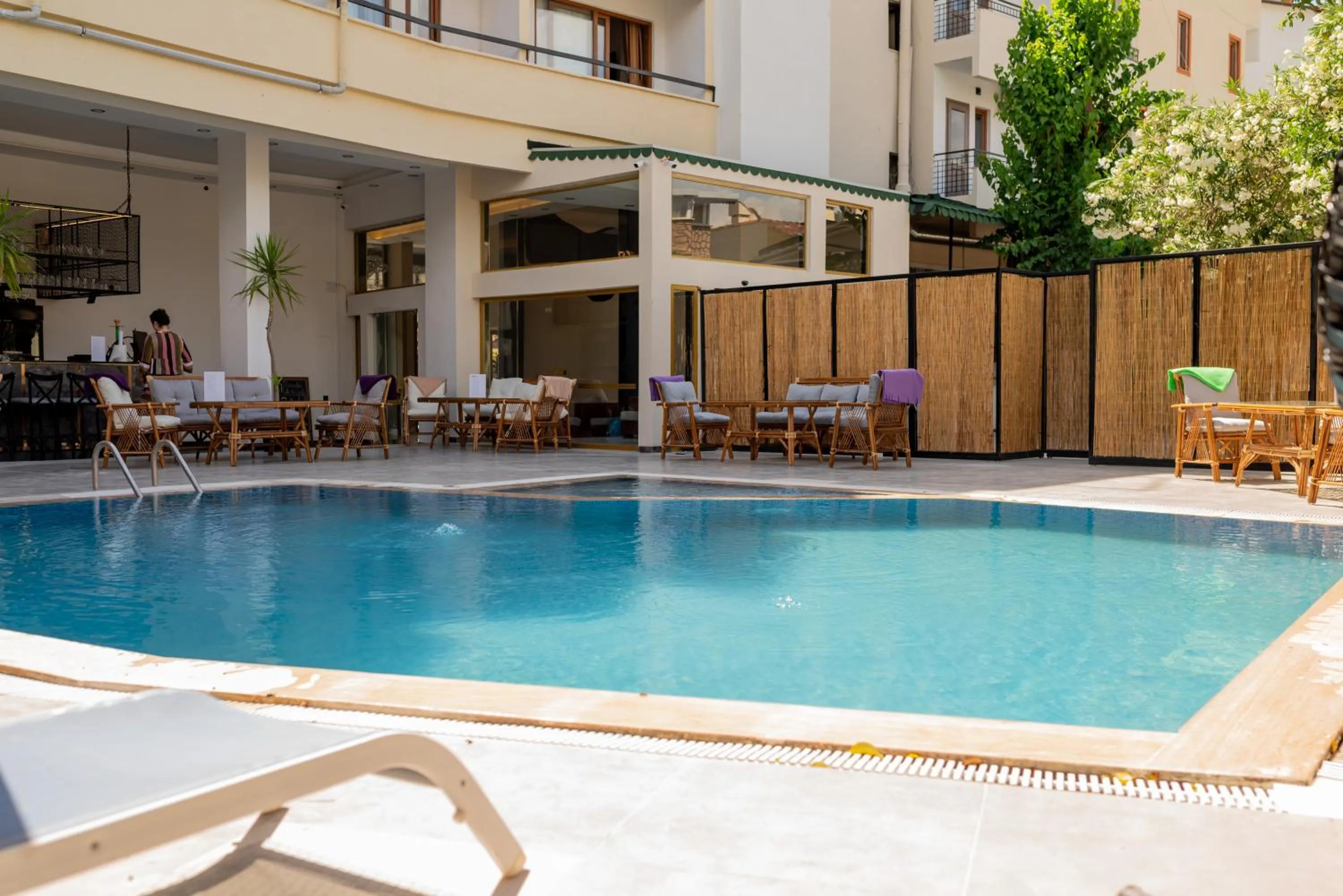 Property building, Swimming Pool in Arikan Inn Hotel