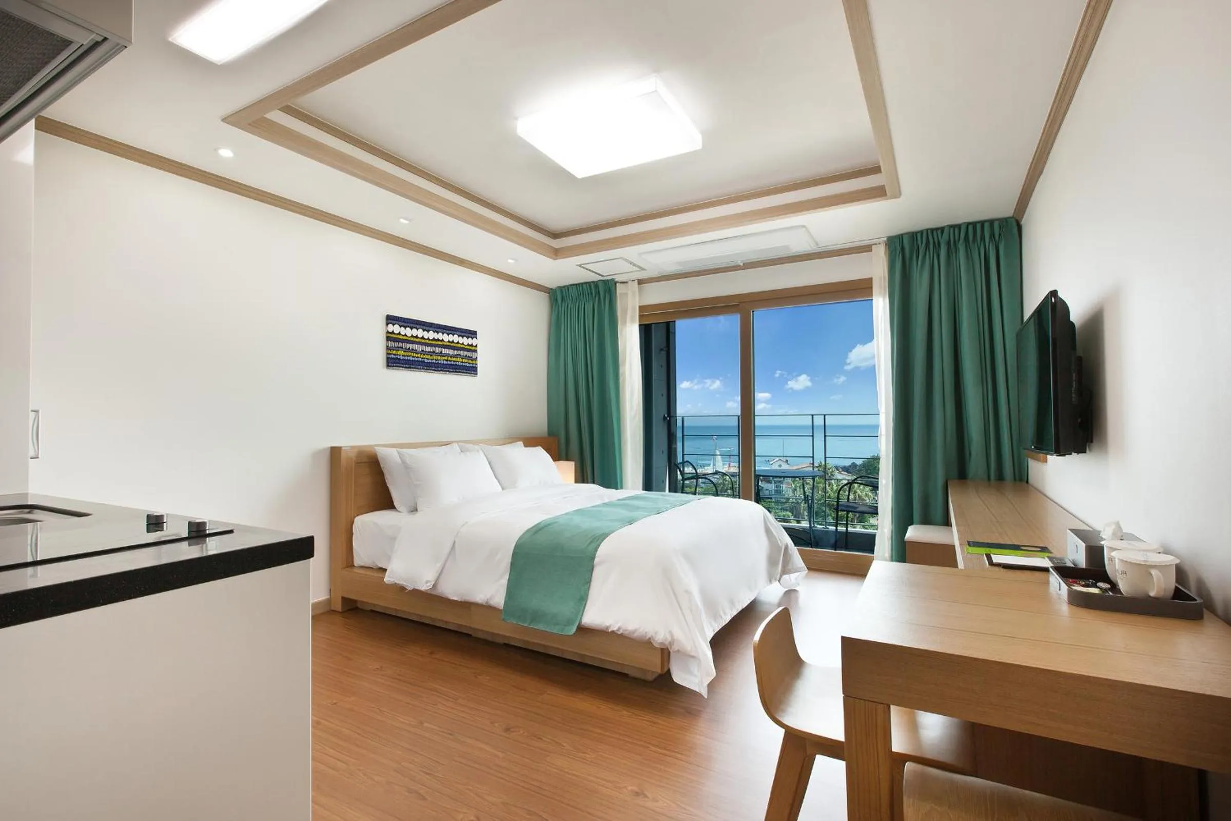 Photo of the whole room, Bed in Familia Hotel