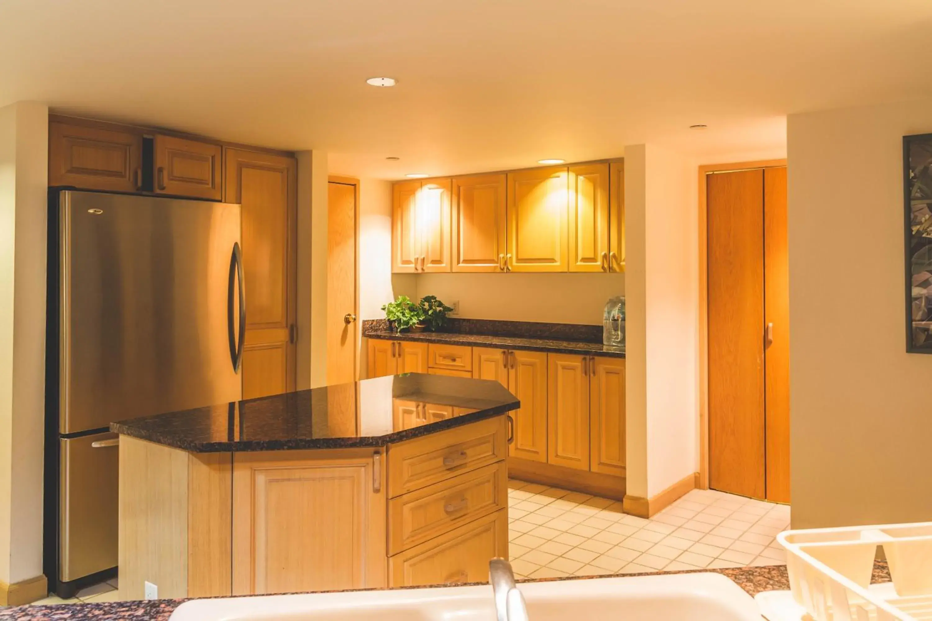 Kitchen or kitchenette in Alupang Beach Tower Kitchen or kitchenette in Alupang Beach Tower