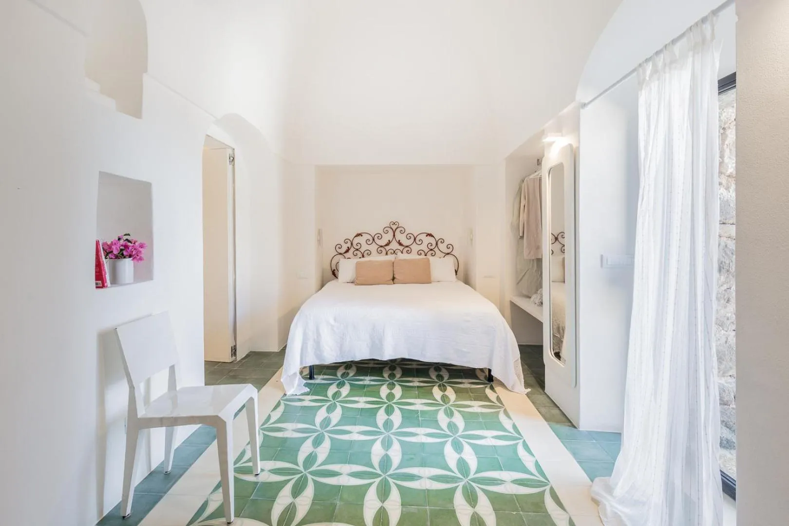Bedroom, Bed in Dammusi Aloe