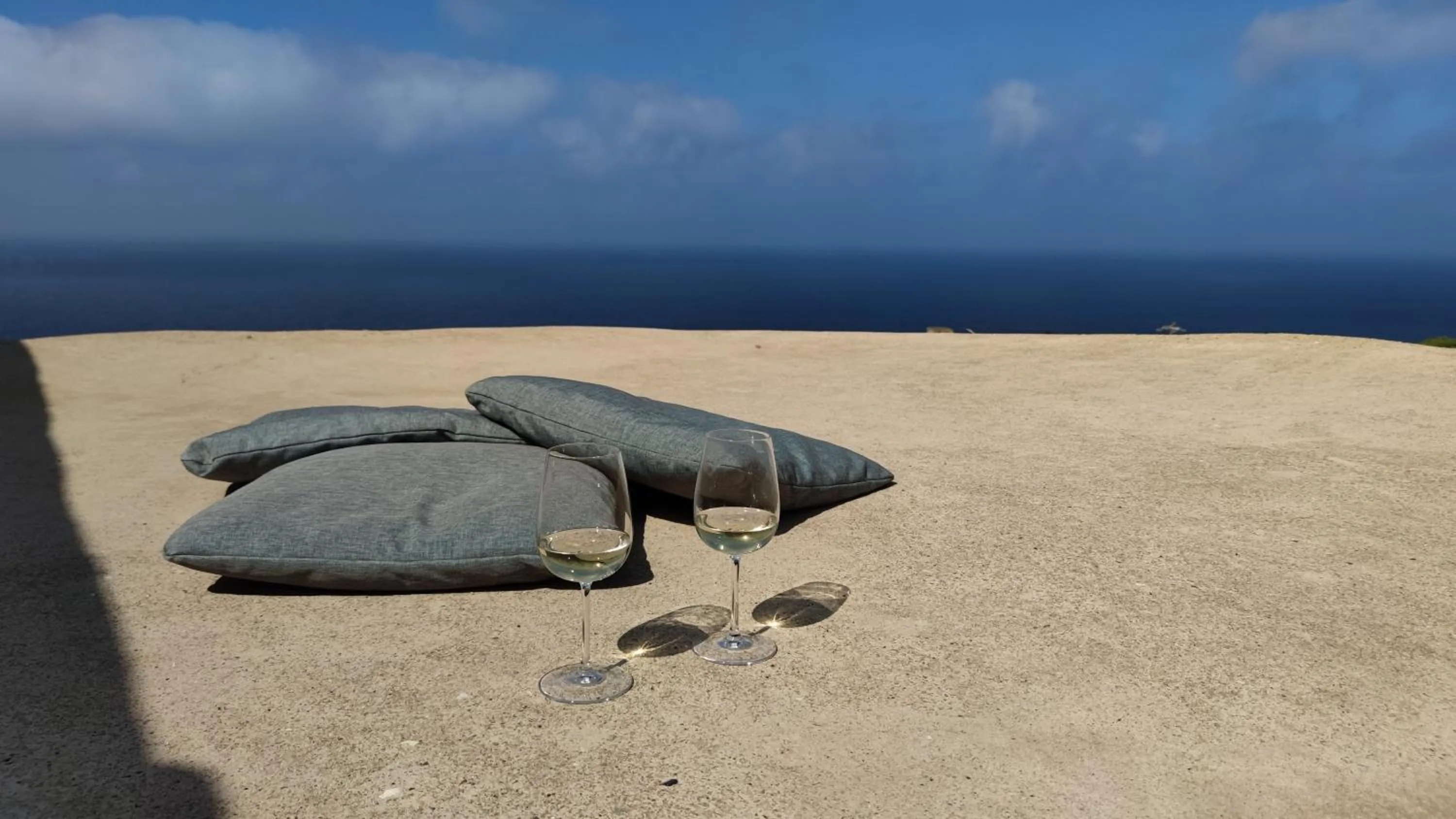 Sea view in Dammusi Aloe