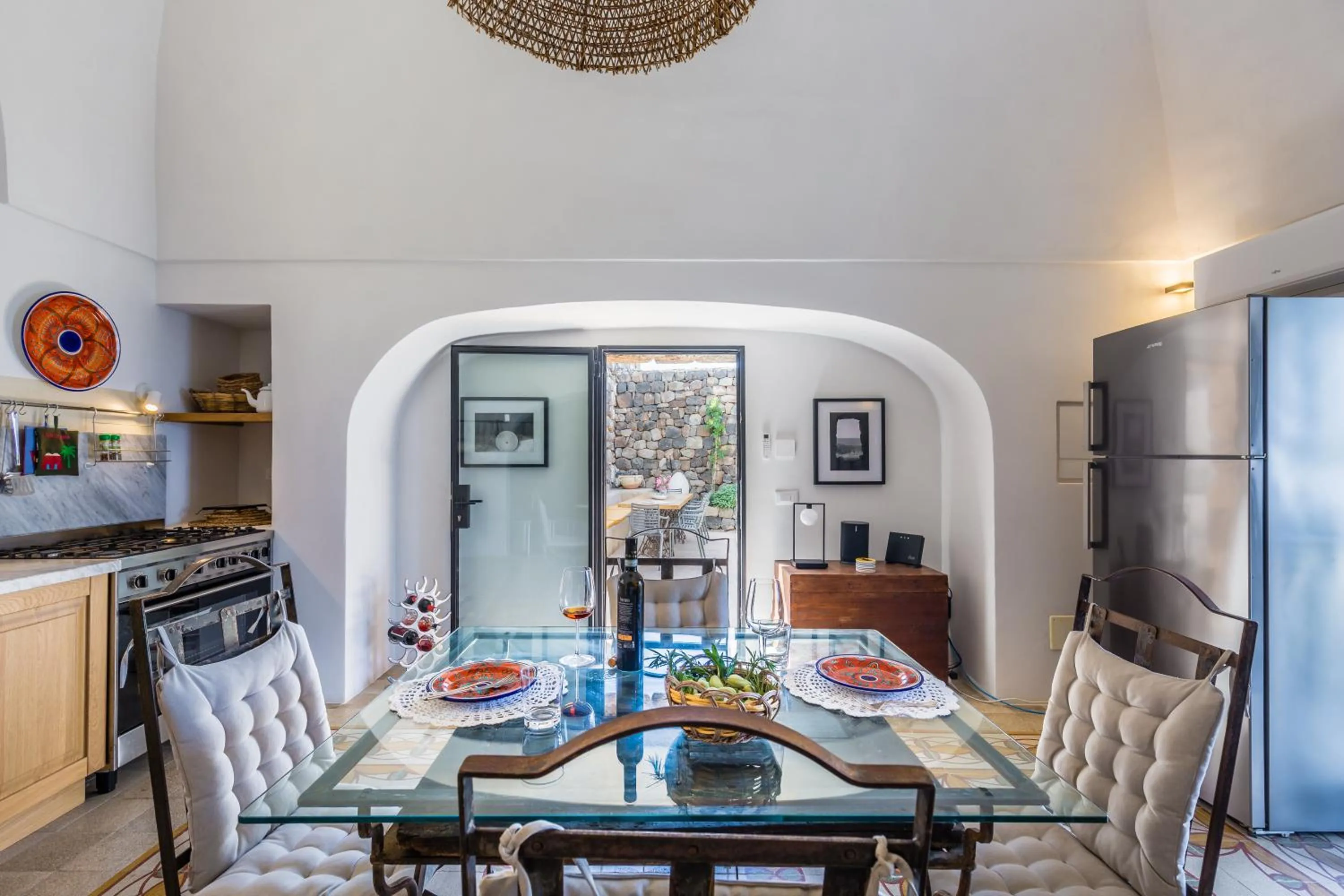 Kitchen or kitchenette in Dammusi Aloe