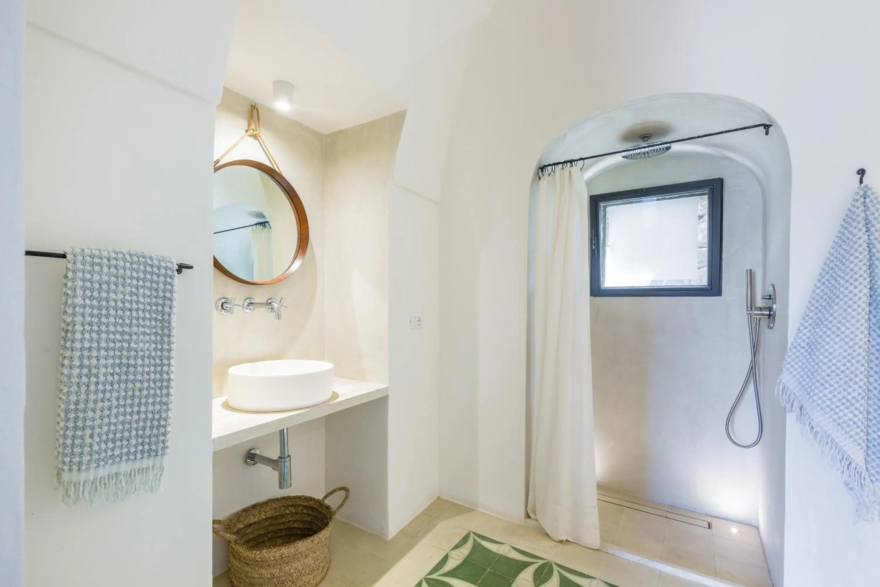 Bathroom in Dammusi Aloe