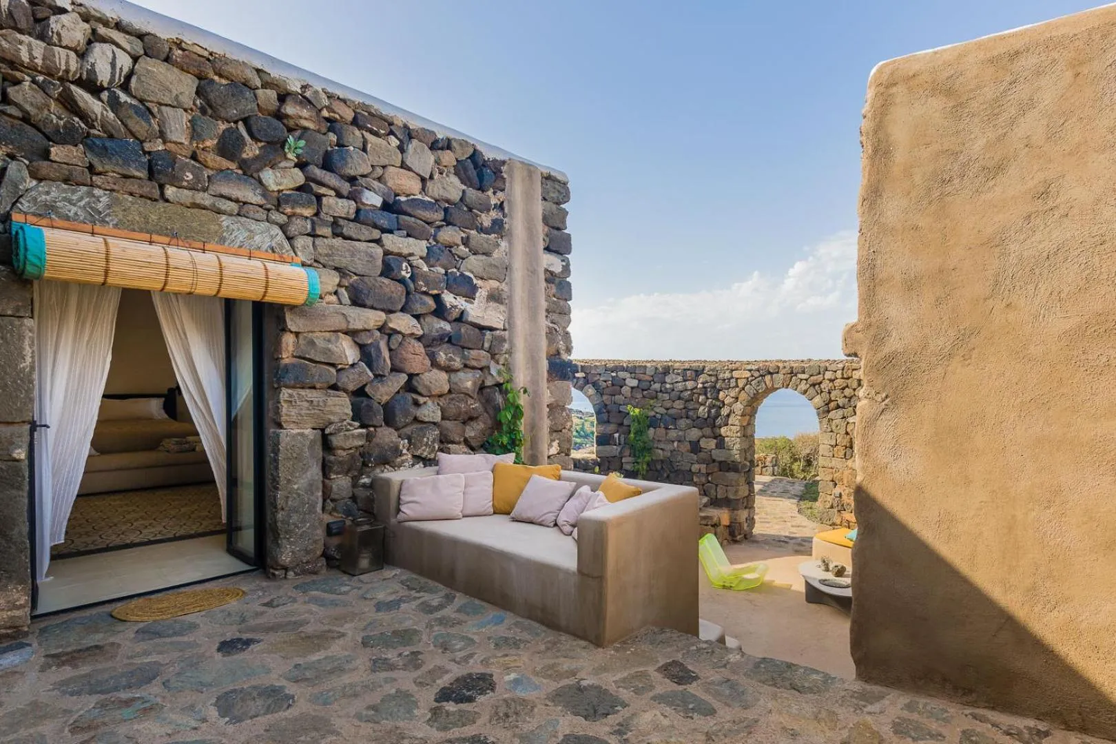 Patio in Dammusi Aloe