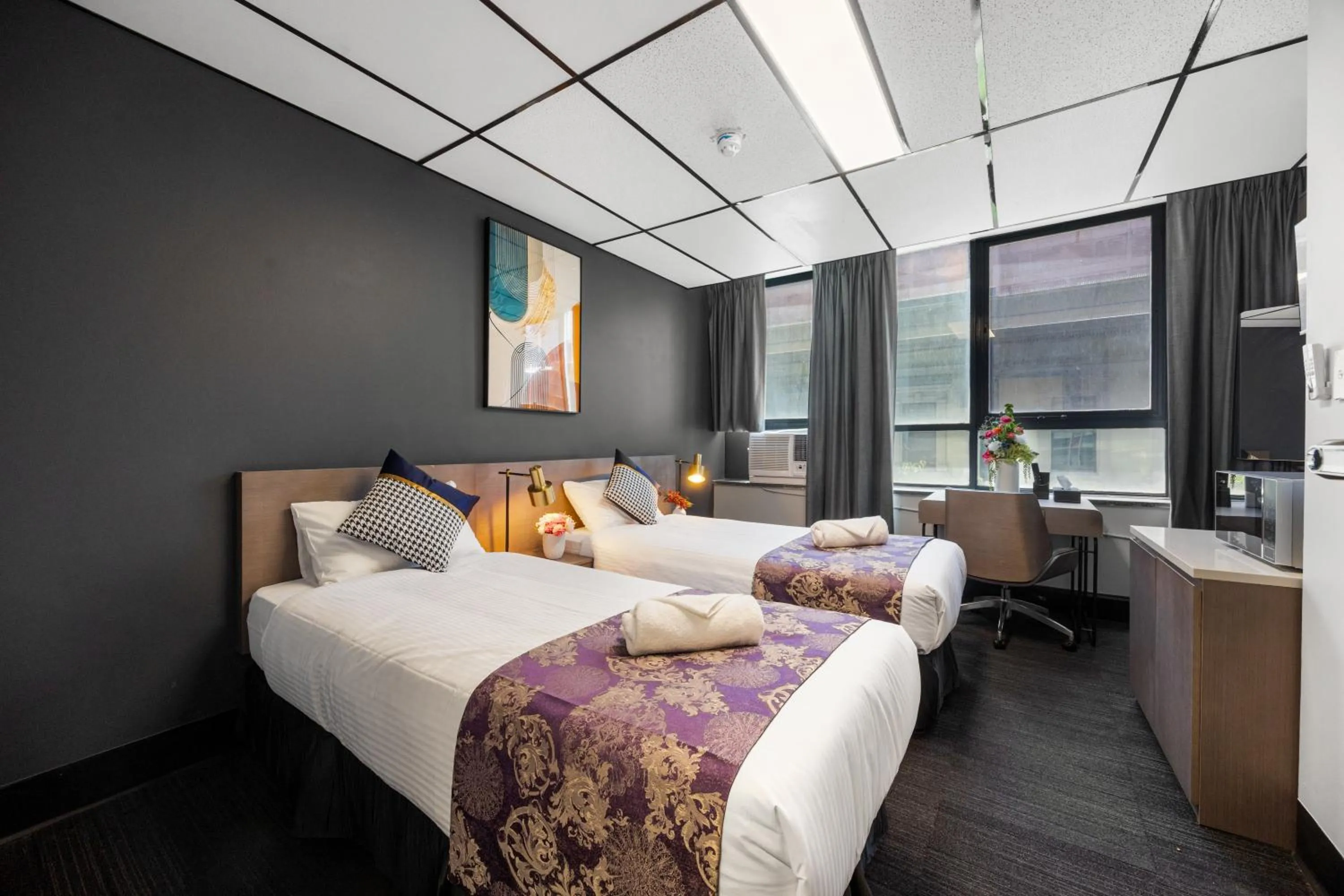 Bed in Eminence on Bank