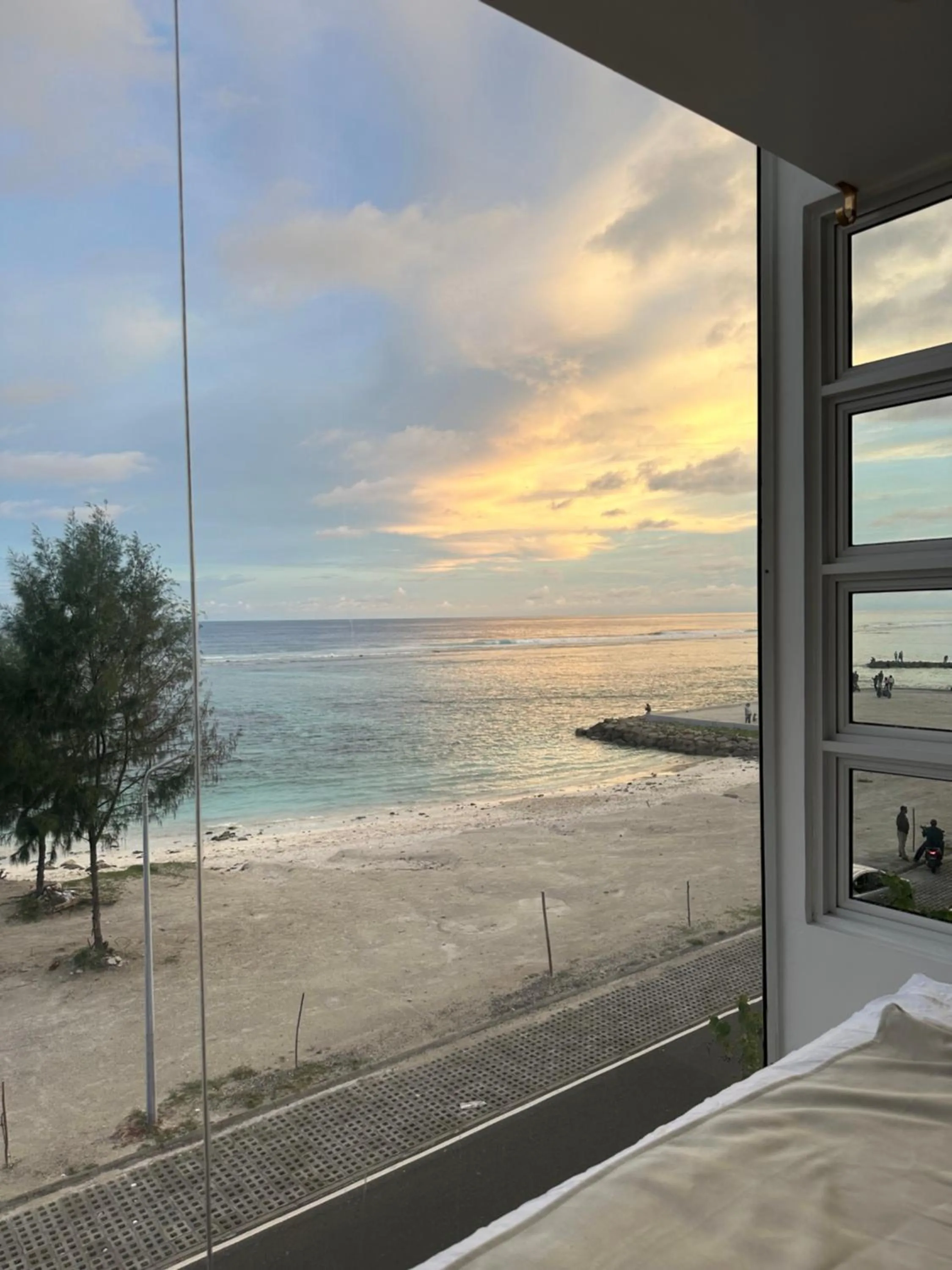 Lazzlla beach front apartments