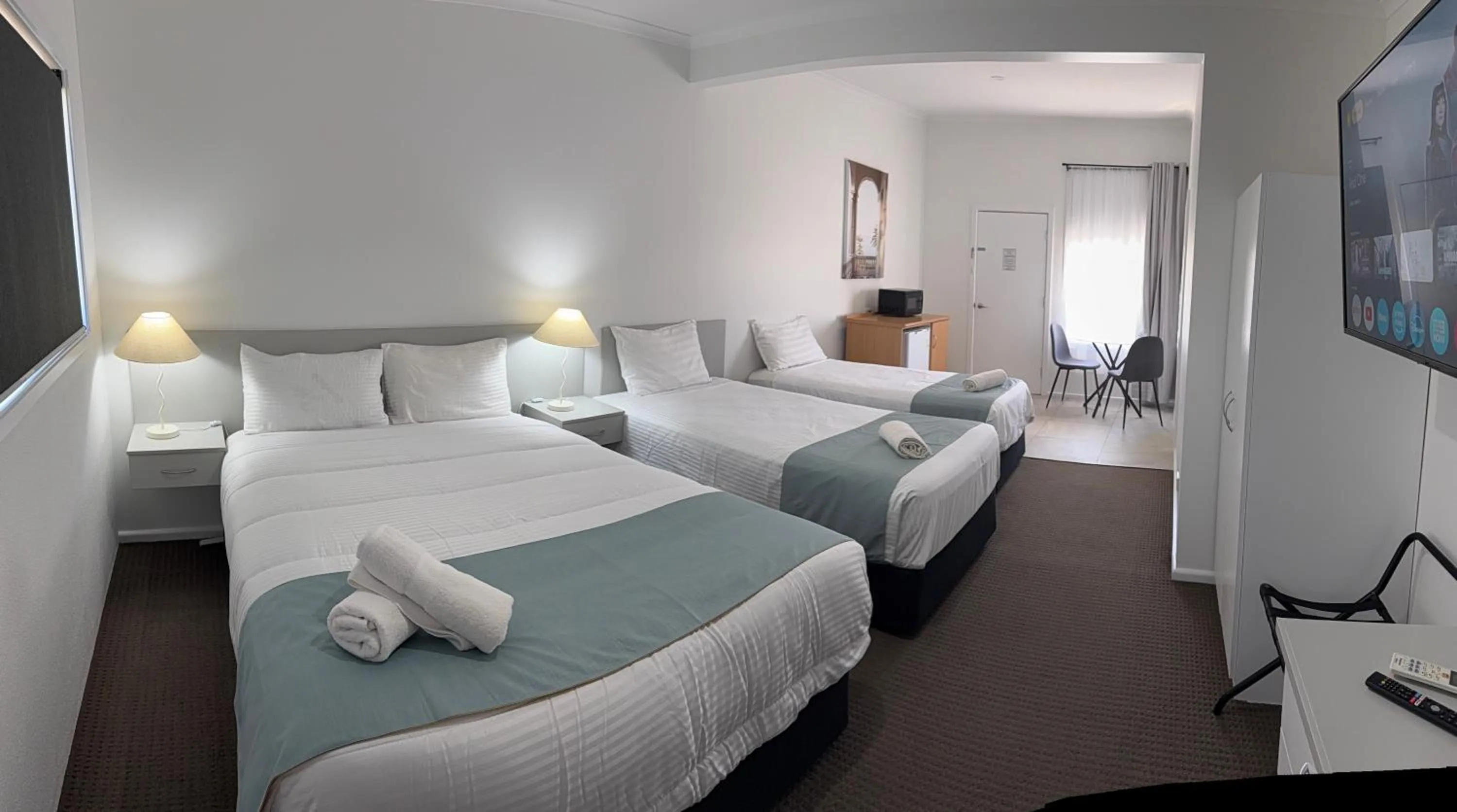 Small Family Room in Mia Motel
