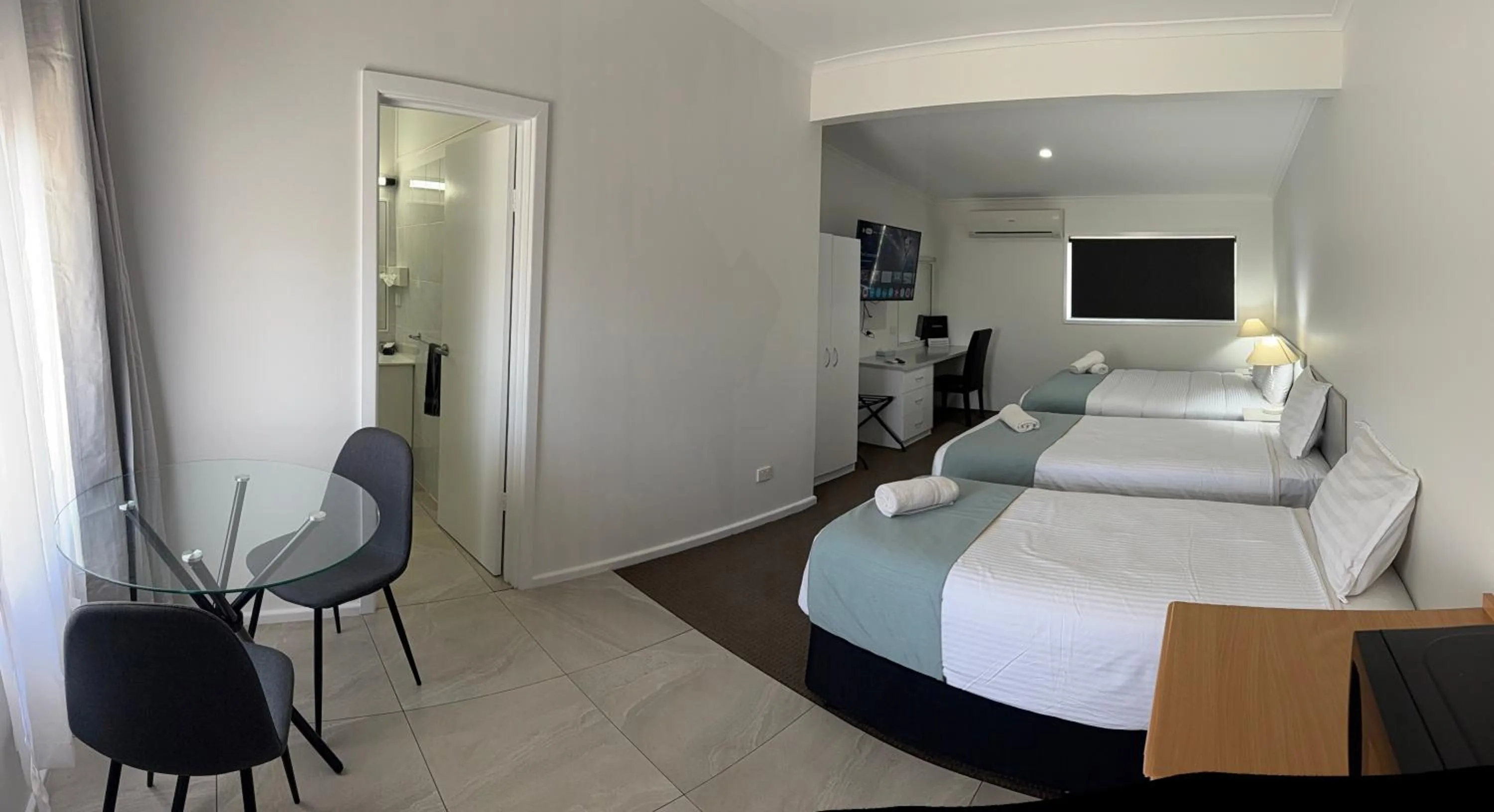 Small Family Room in Mia Motel