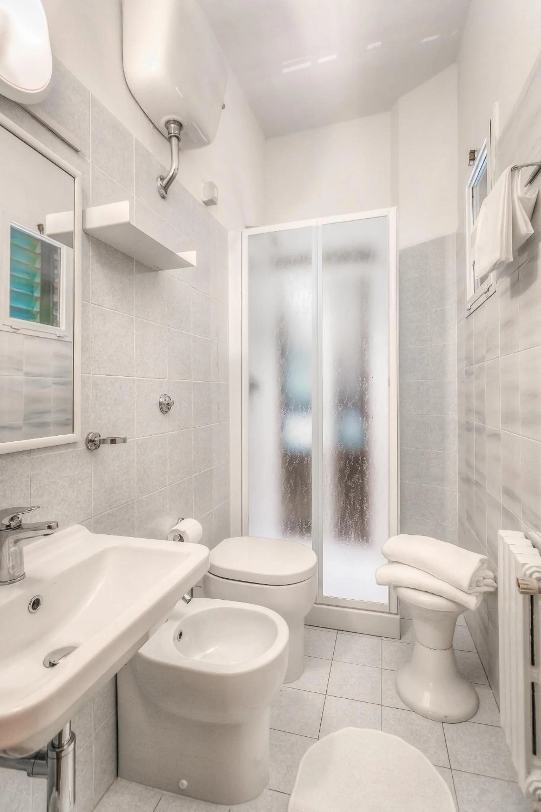 Bathroom in Hotel Arno Bellariva