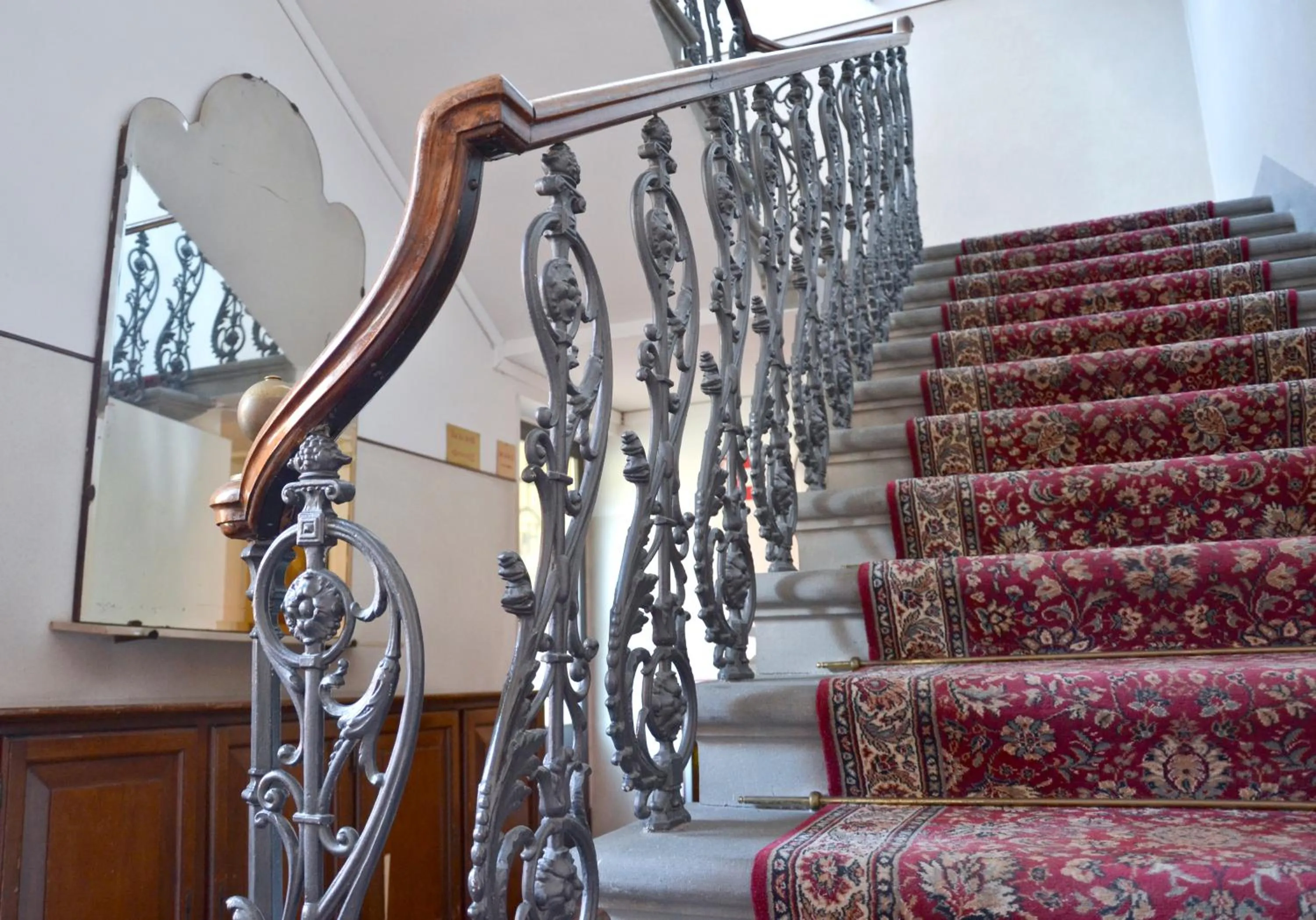 Decorative detail in Hotel Arno Bellariva