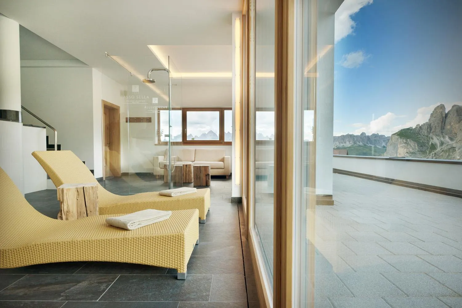 Sauna, Bed in Passo Sella Dolomiti Mountain Resort