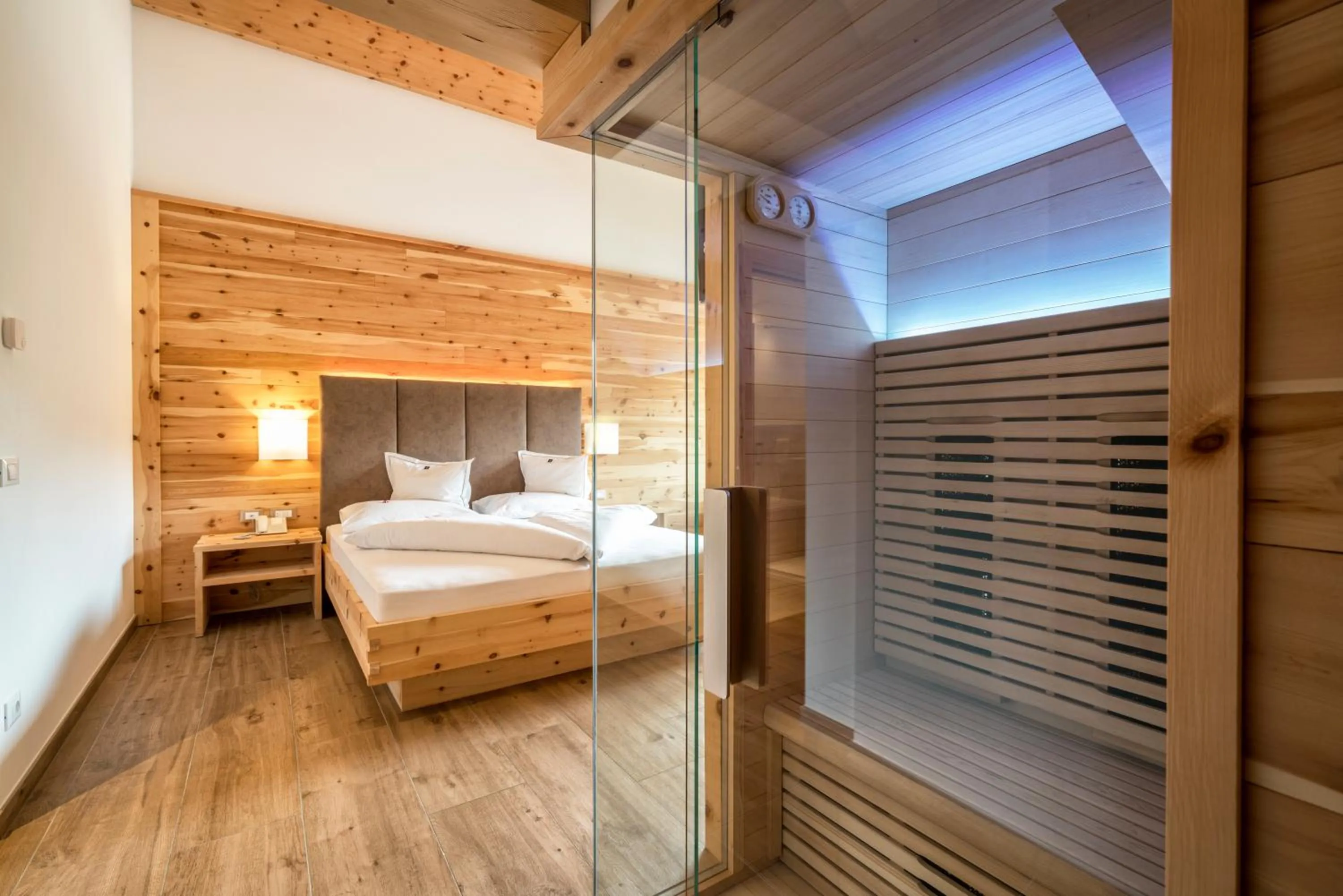 Sauna, Bed in Passo Sella Dolomiti Mountain Resort