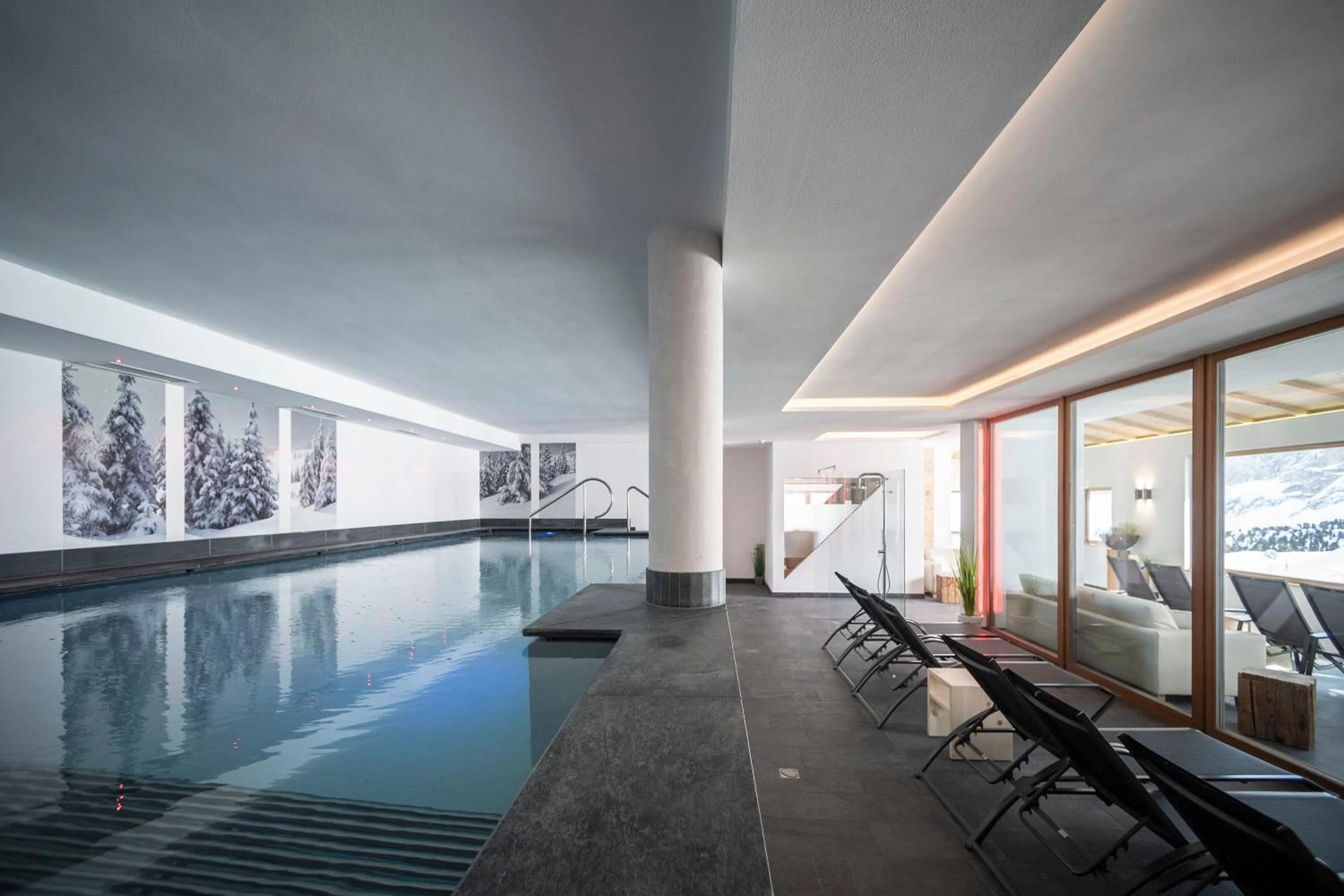 Swimming pool in Passo Sella Dolomiti Mountain Resort