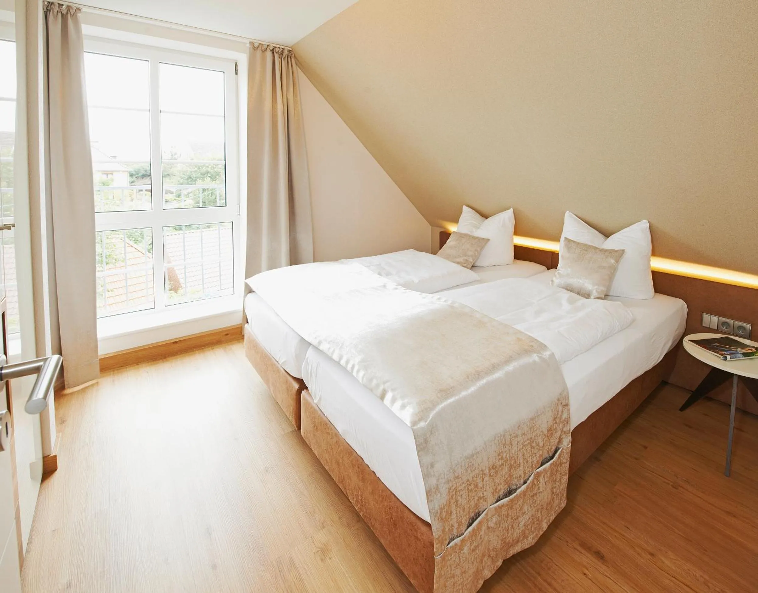 Bedroom, Bed in Hotel Nordwind