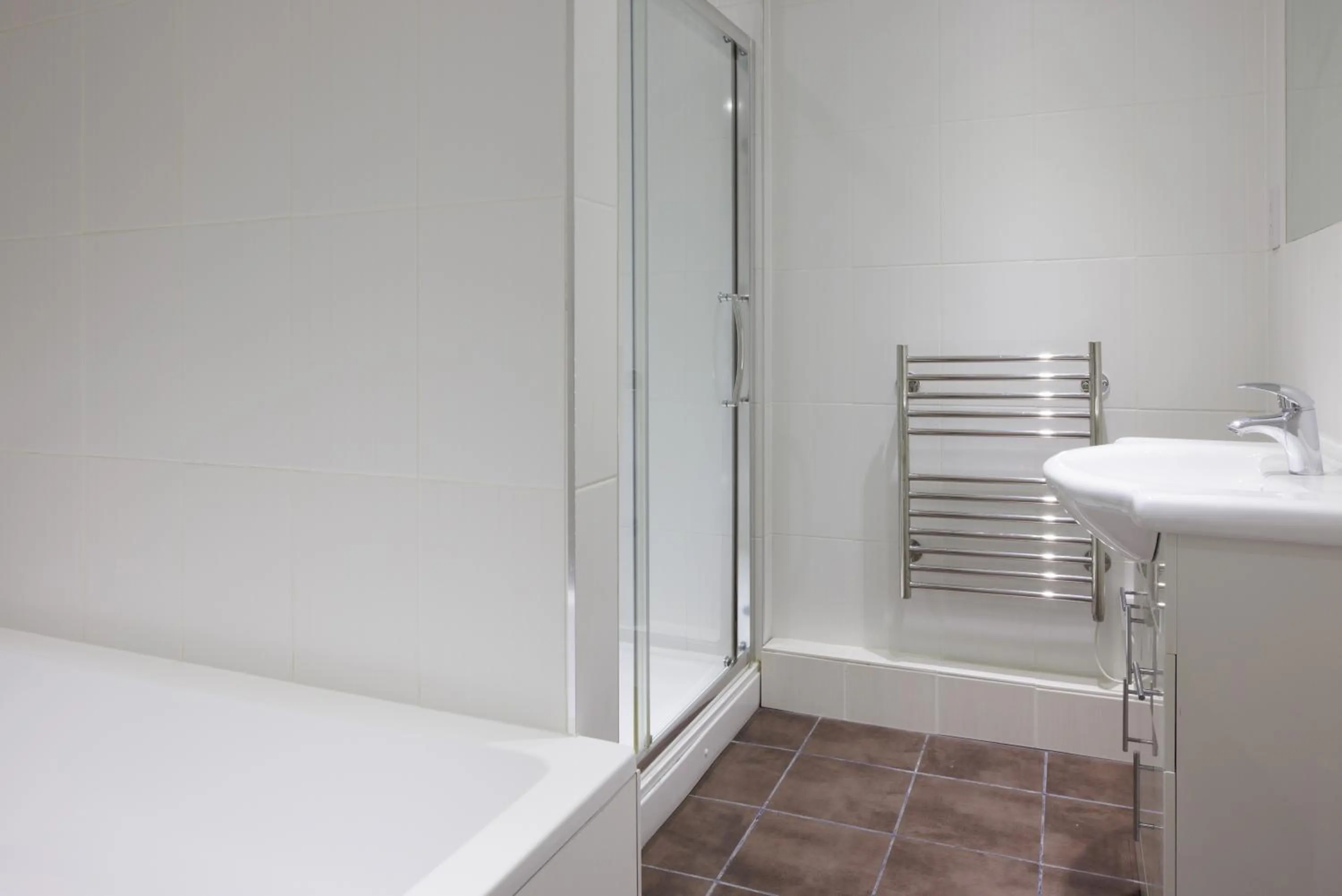 Bathroom in The Cumberland Hotel