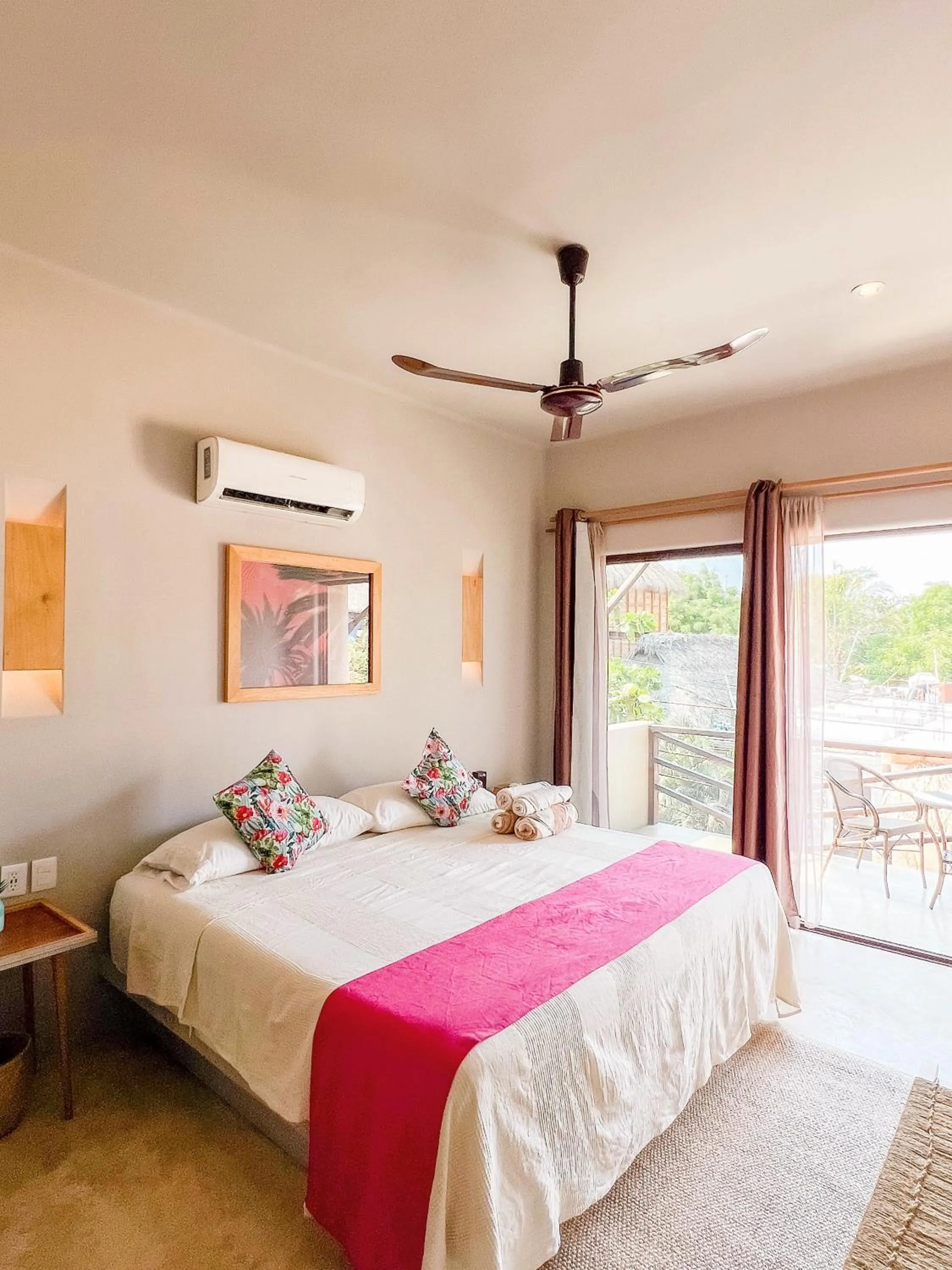 Bed in Punta Arena Surf Suites