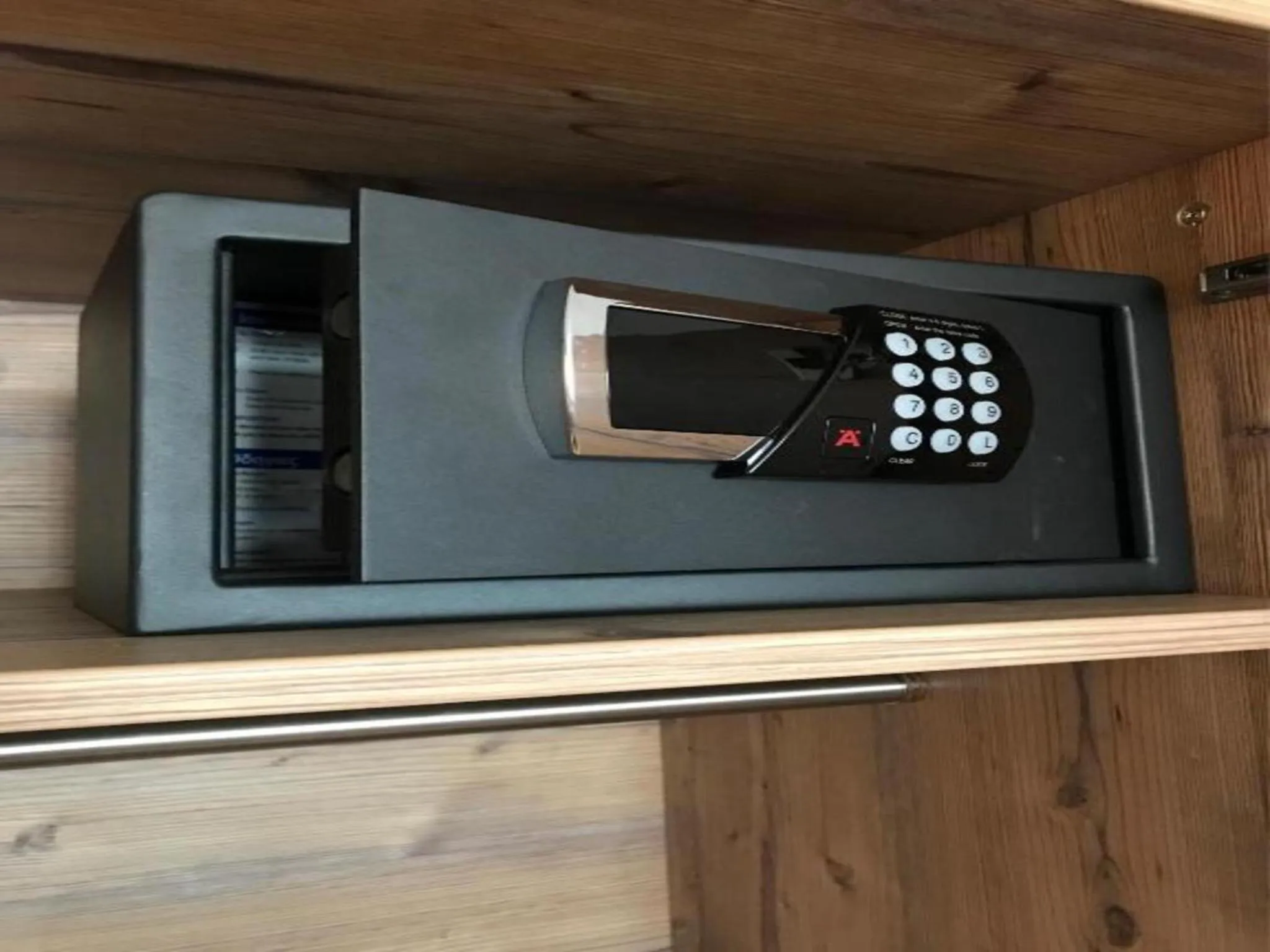 safe in Hotel-Gasthof Neue Post