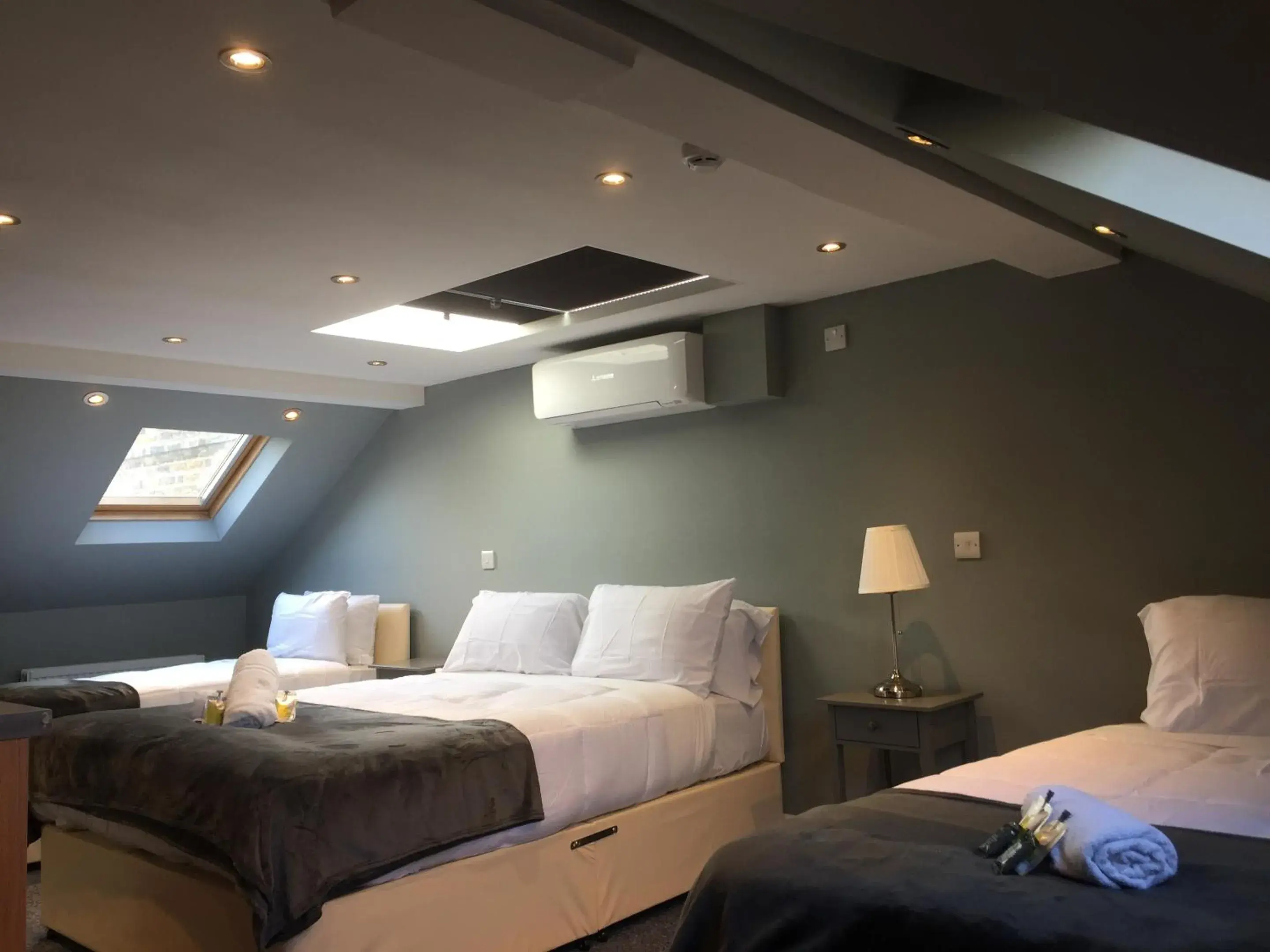 Deluxe Quadruple Room in St Simeon Deluxe Quadruple Room in St Simeon