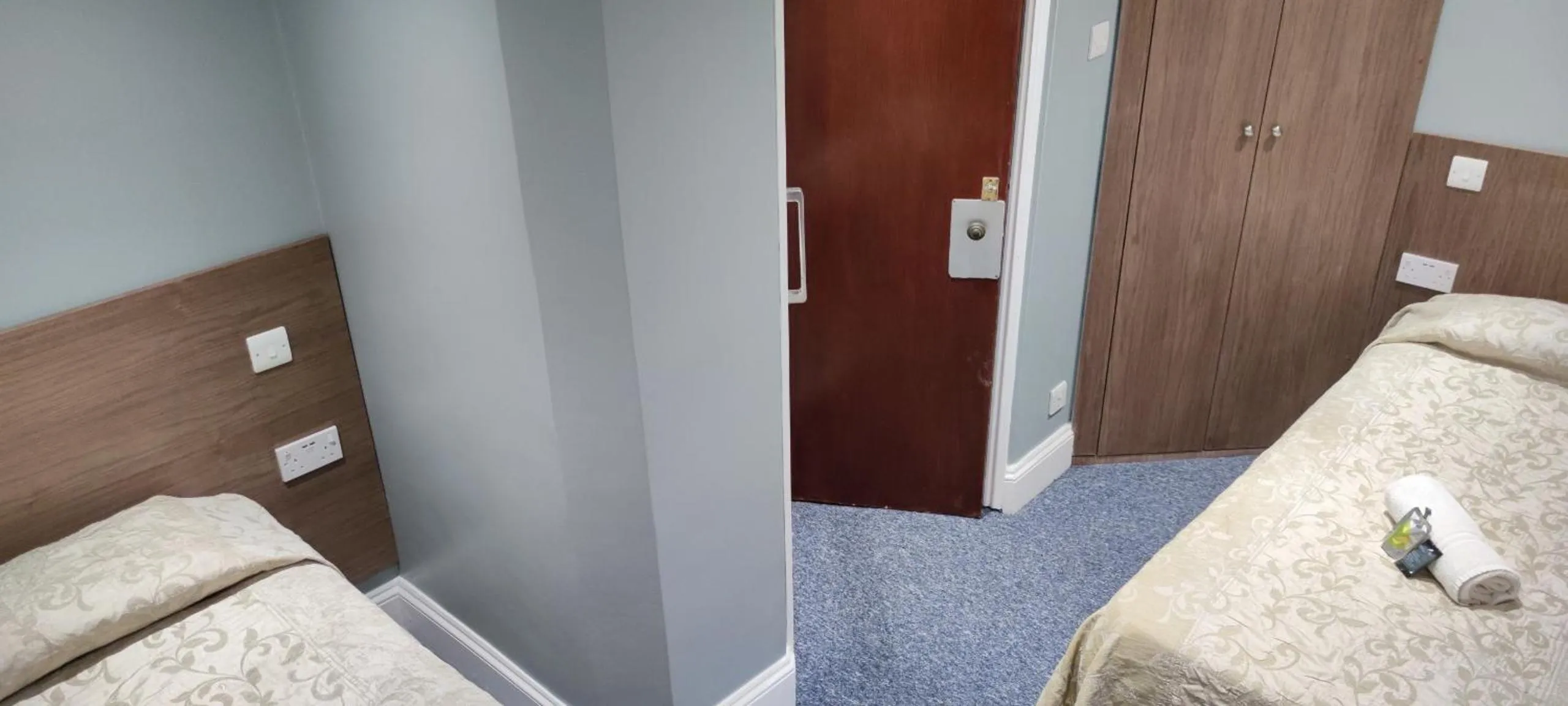 Bedroom, Bed in St Simeon