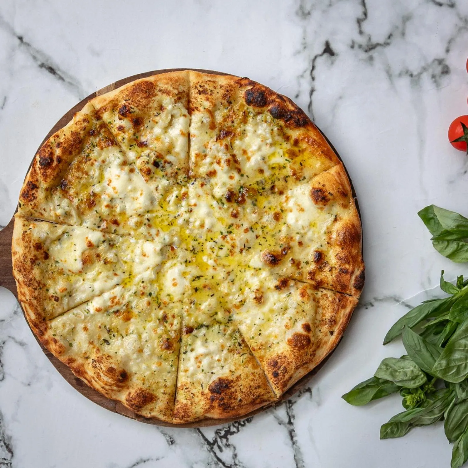 Food in Native Rose Hotel