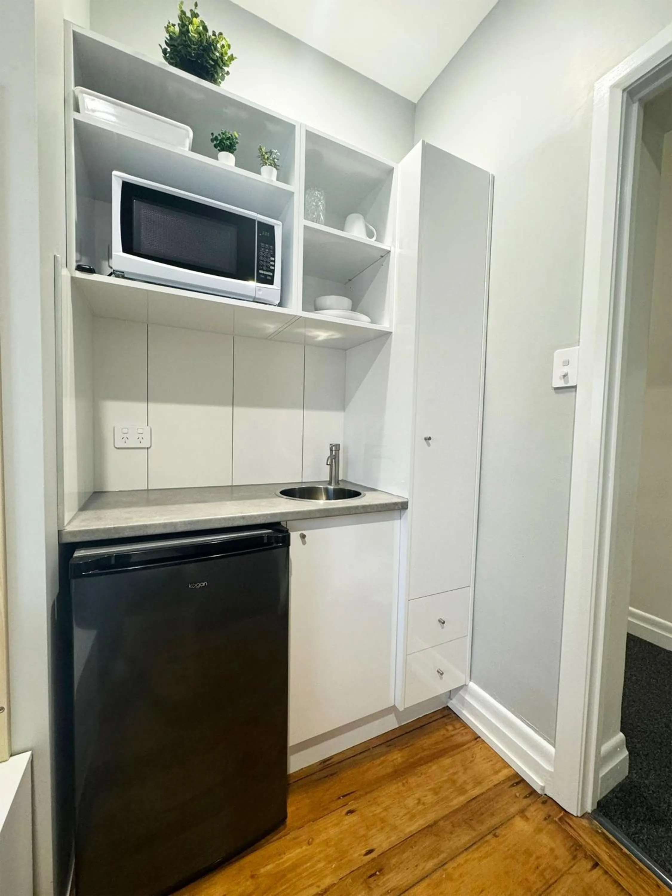 Kitchen or kitchenette in K2 Brisbane