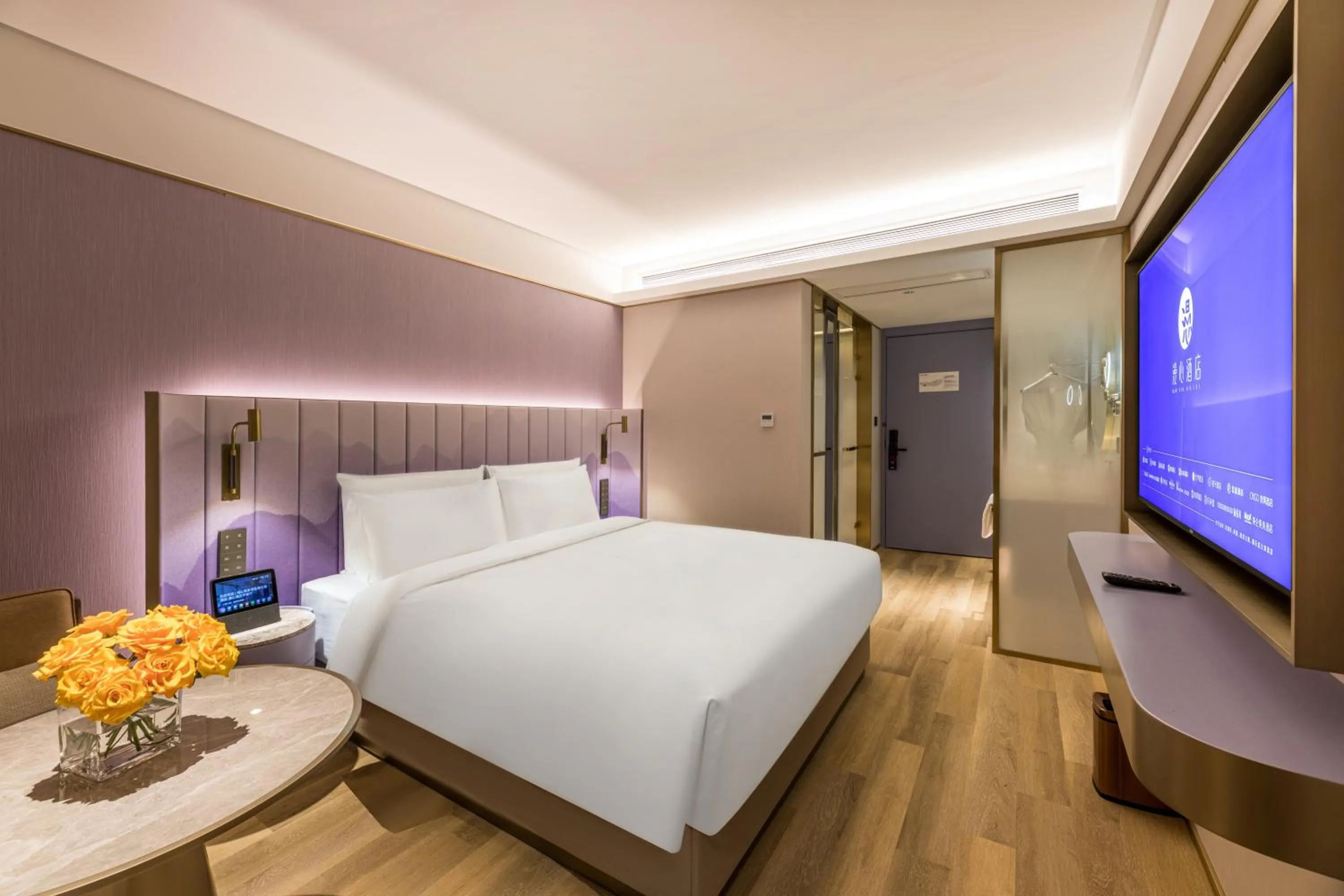 Property building, Bed in Zhangjiagang Pedestrian Street Manxin Hotel