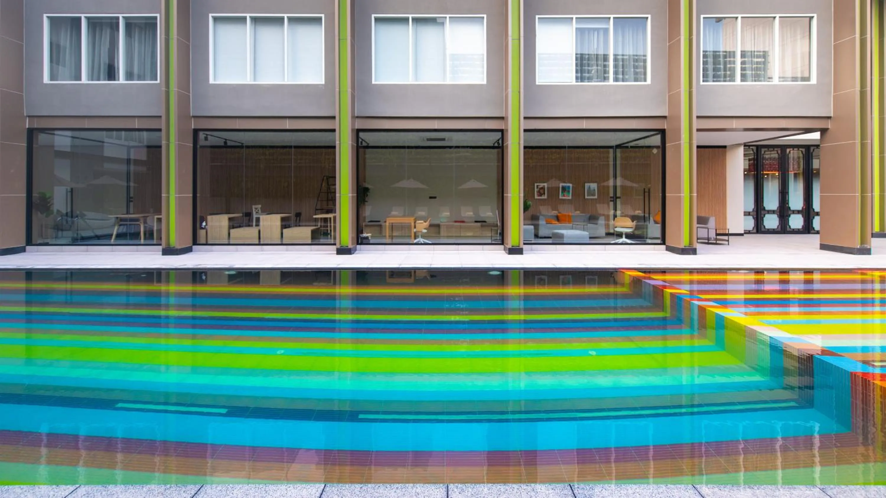 Pool view in Tinidee Trendy Bangkok Khaosan