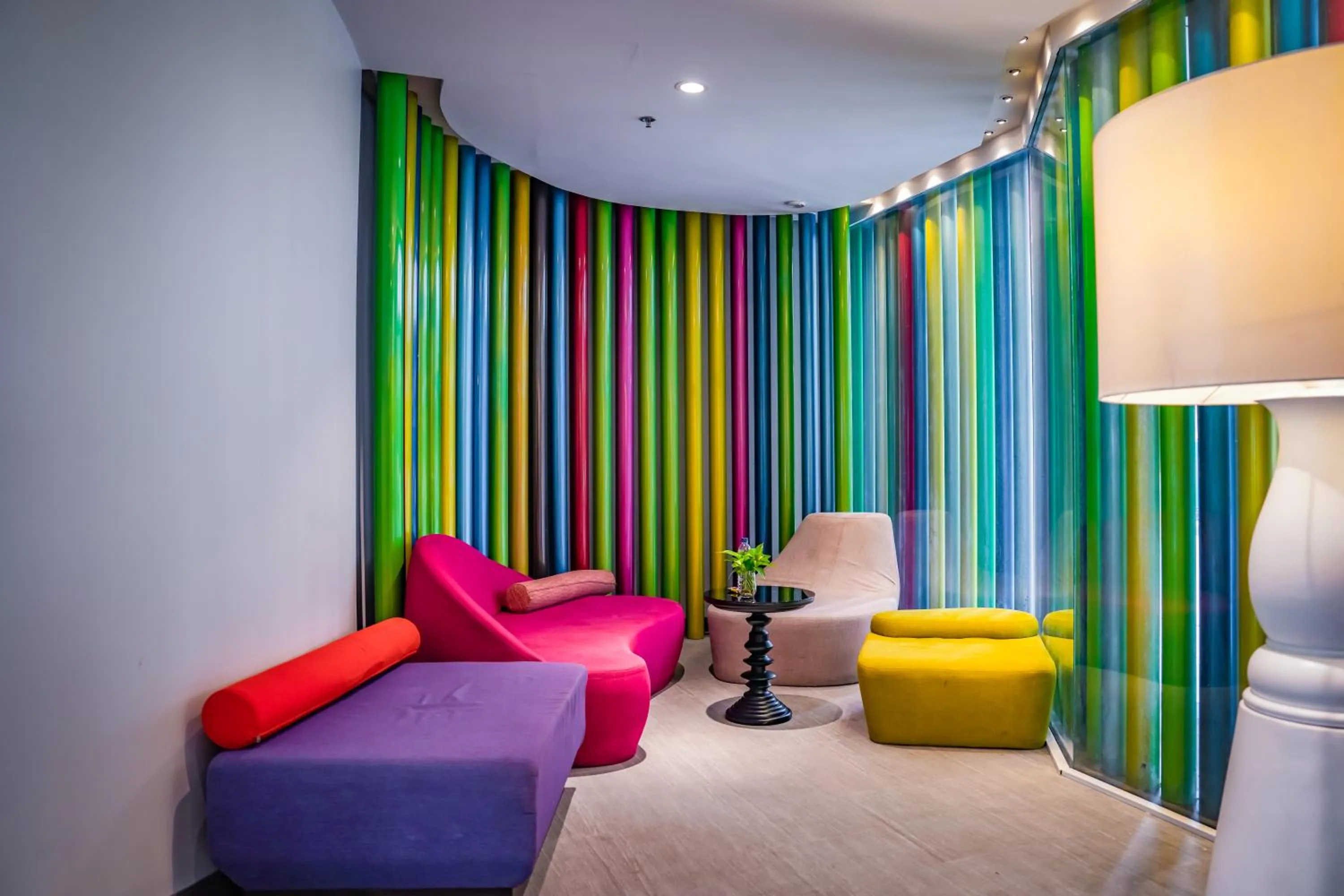 Seating area in Tinidee Trendy Bangkok Khaosan