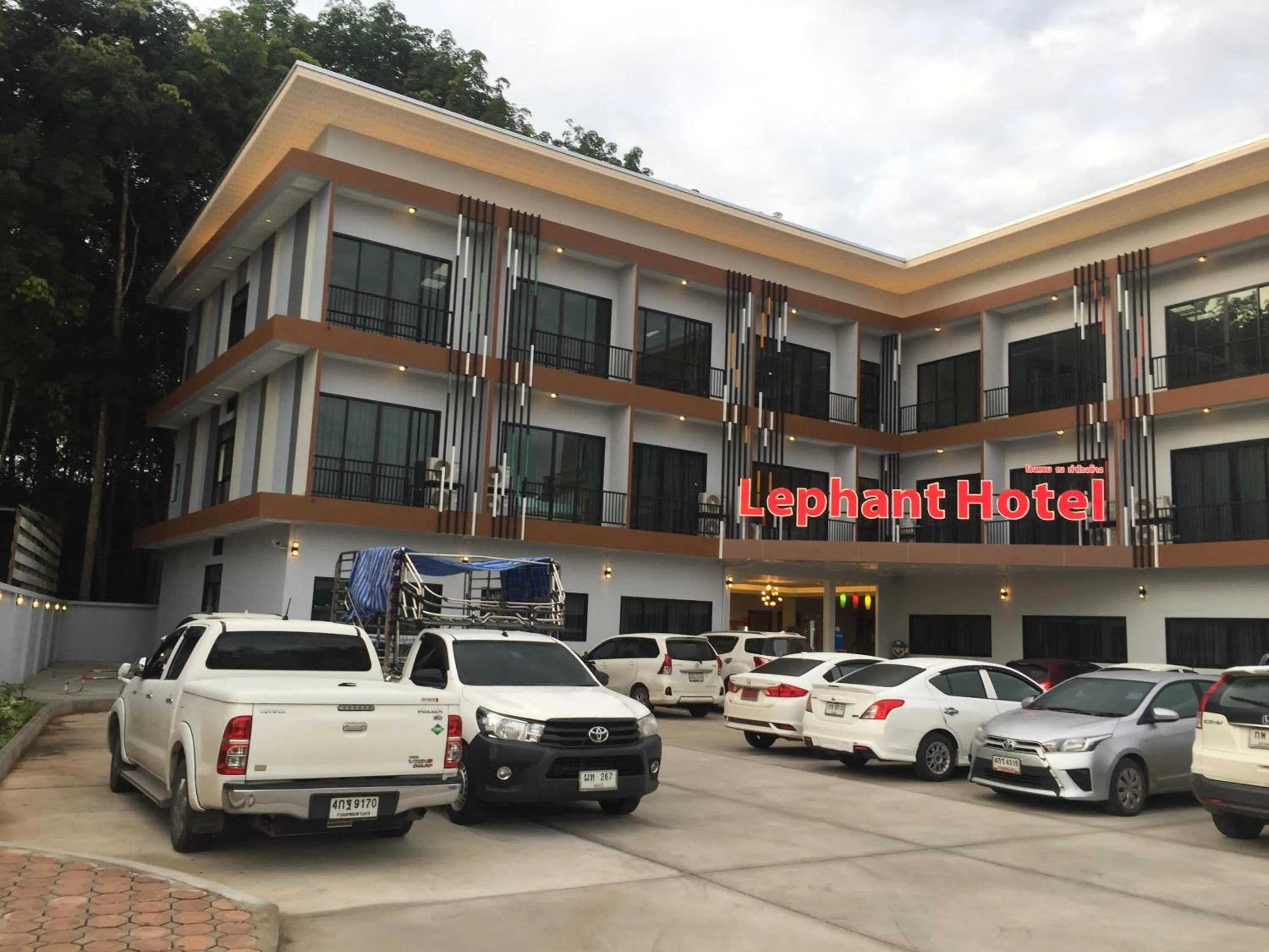 Facade/entrance in The Lephant Hotel
