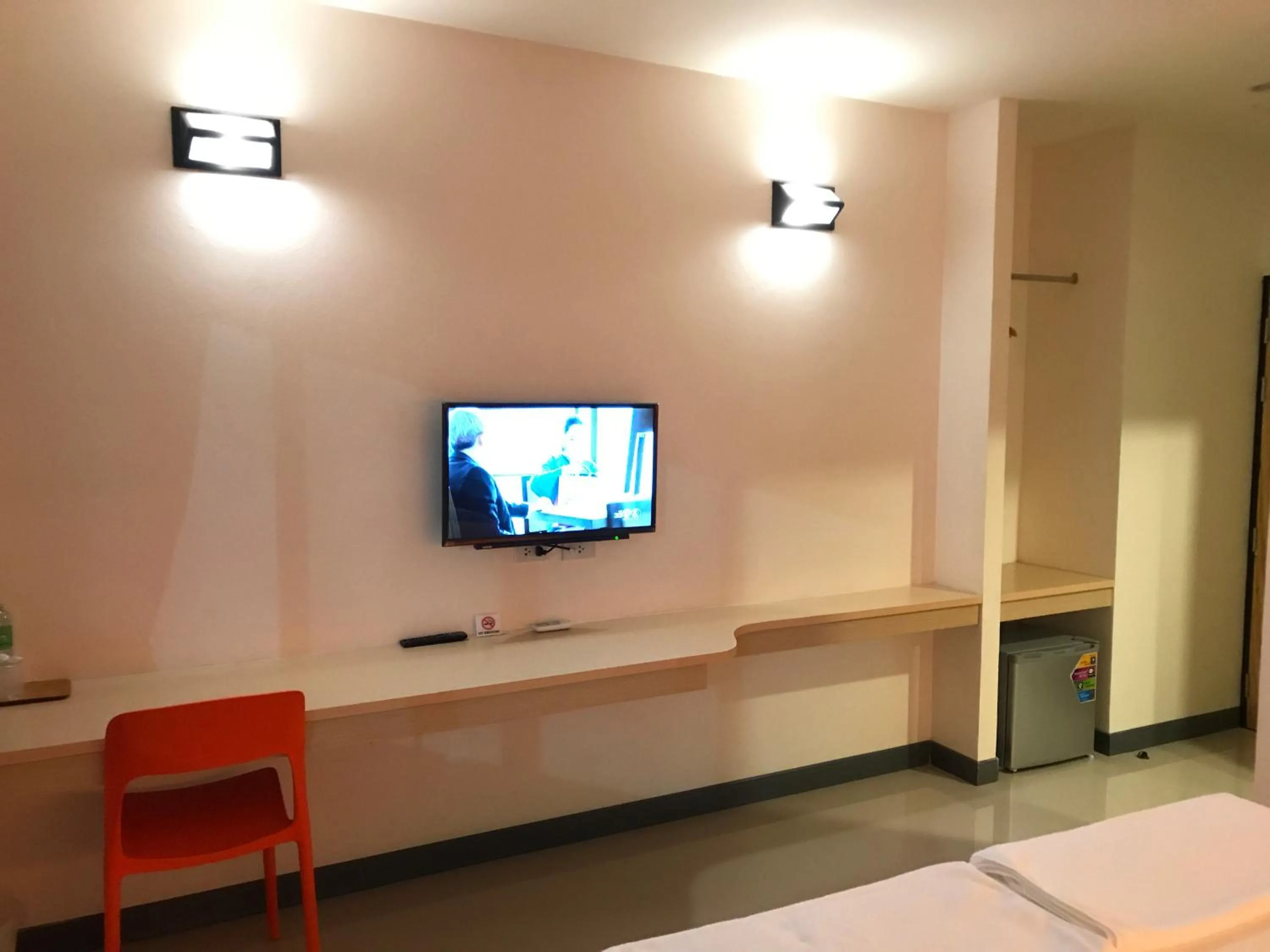 TV and multimedia, Bed in The Lephant Hotel