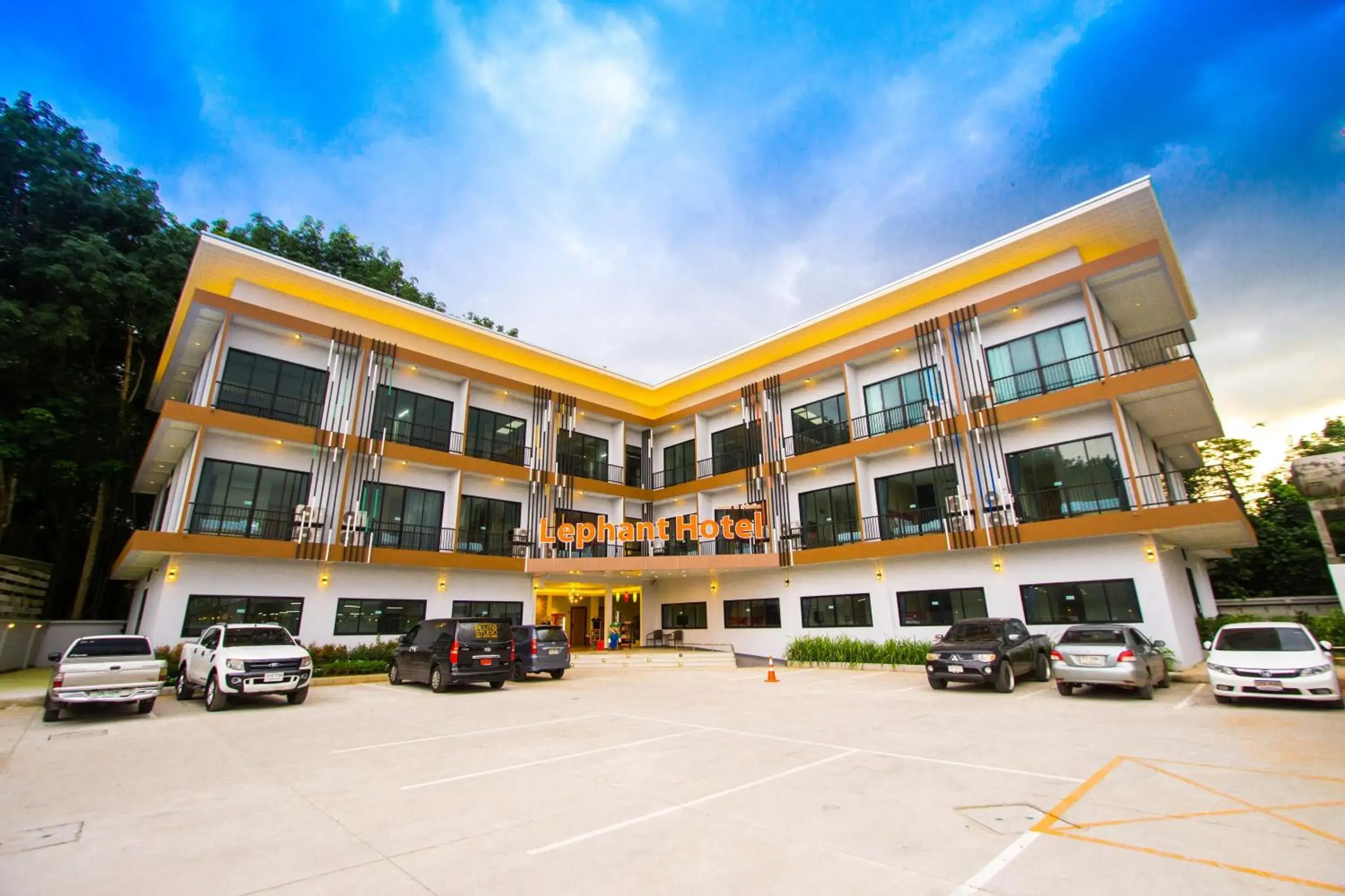 Facade/entrance in The Lephant Hotel Facade/entrance in The Lephant Hotel