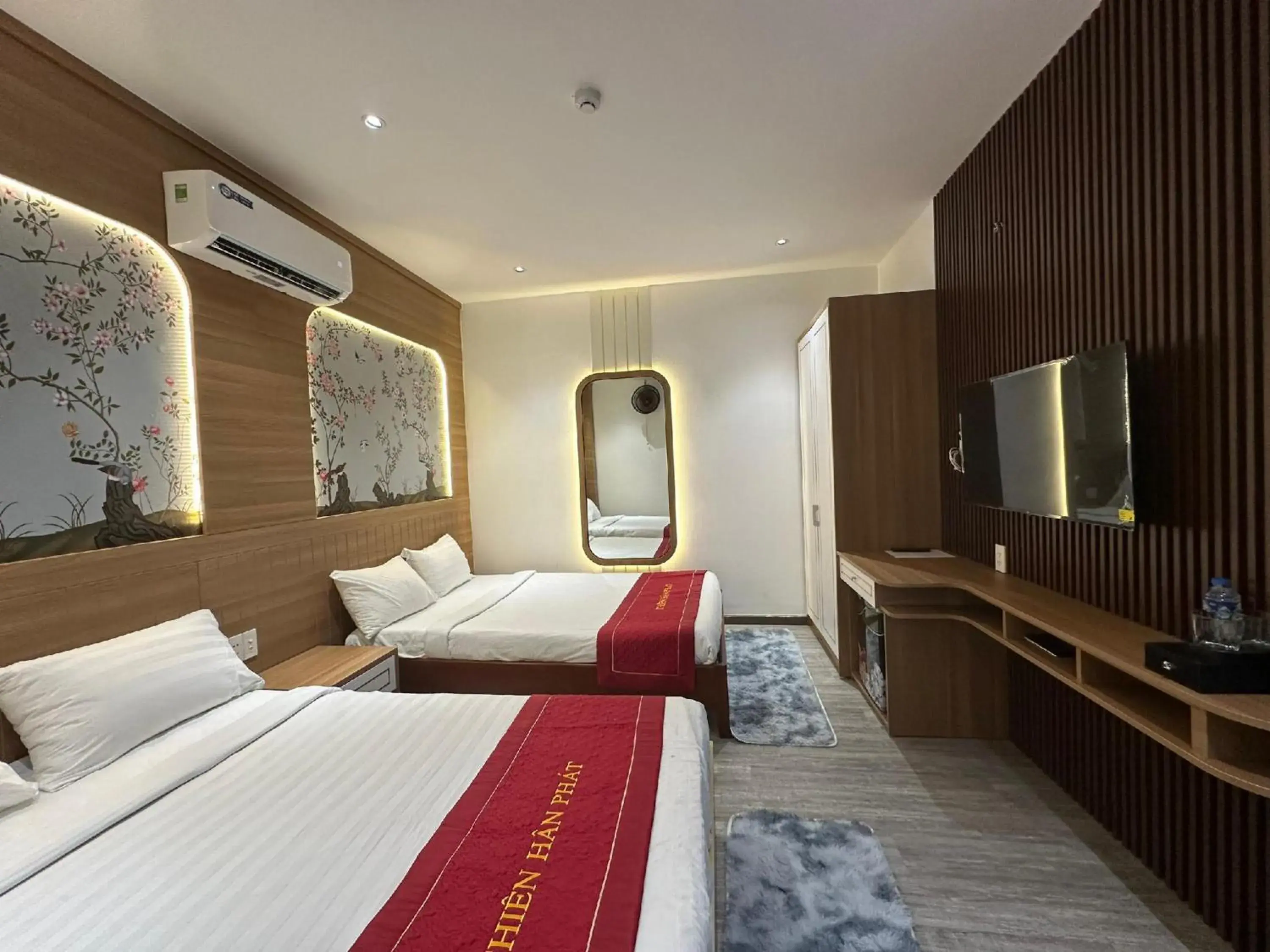 Photo of the whole room, Bed in Thien Han Phat Hotel Photo of the whole room, Bed in Thien Han Phat Hotel