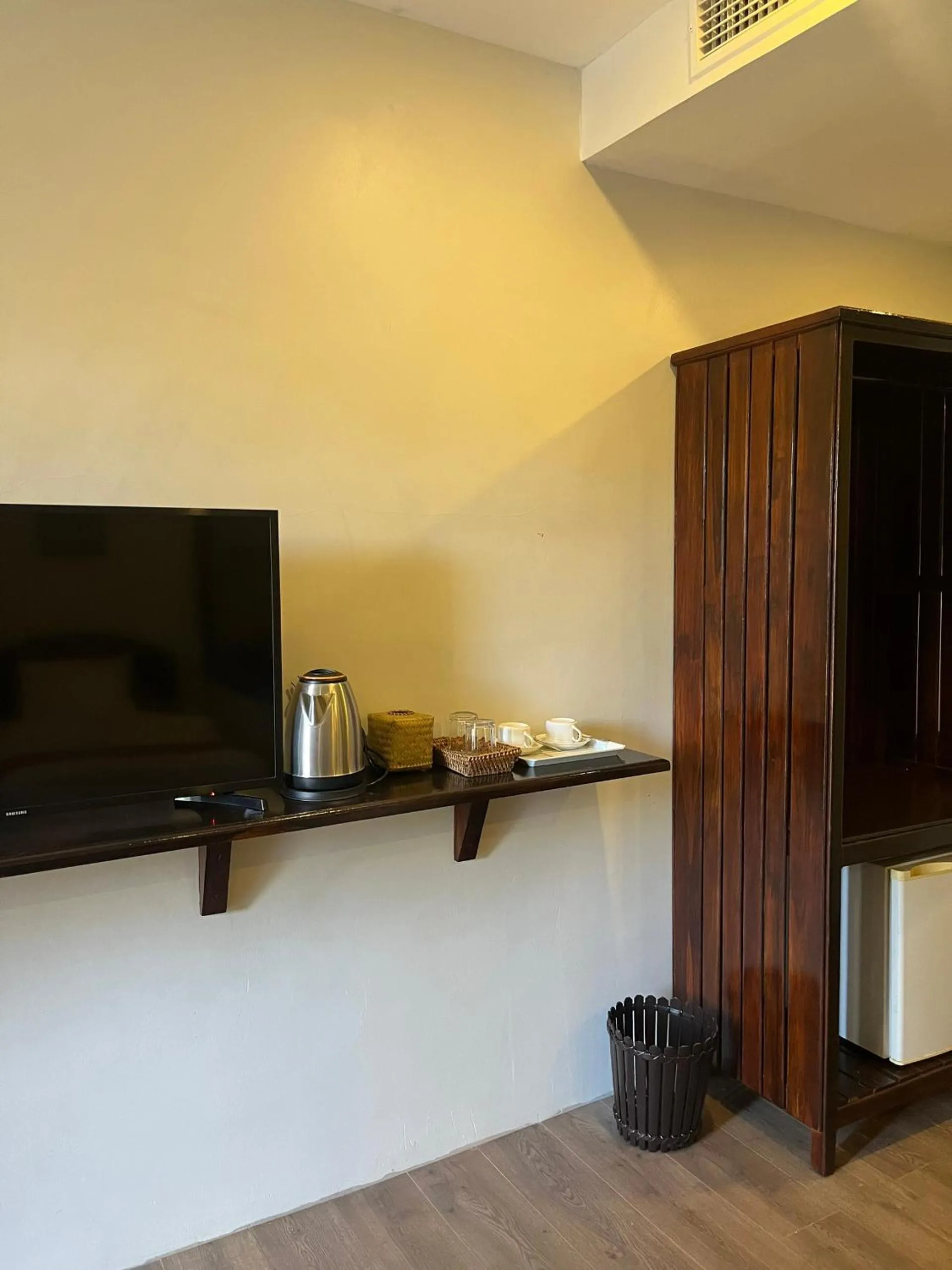 TV and multimedia in Villa Namkhan Heritage