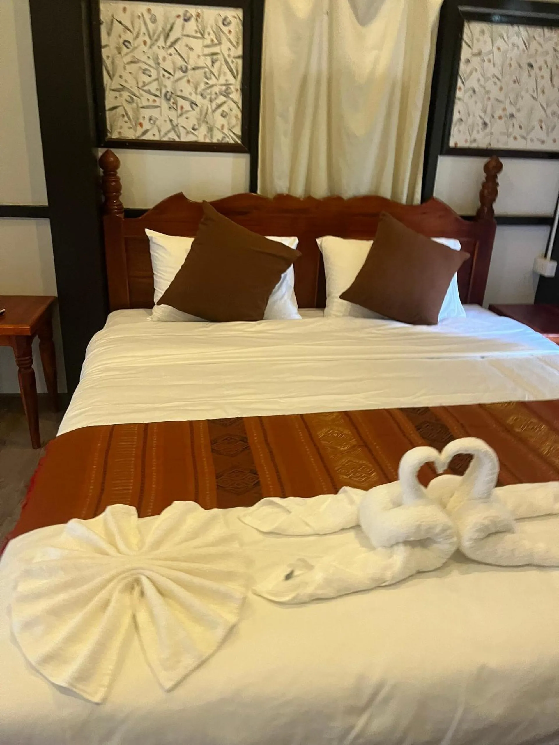 Bed in Villa Namkhan Heritage