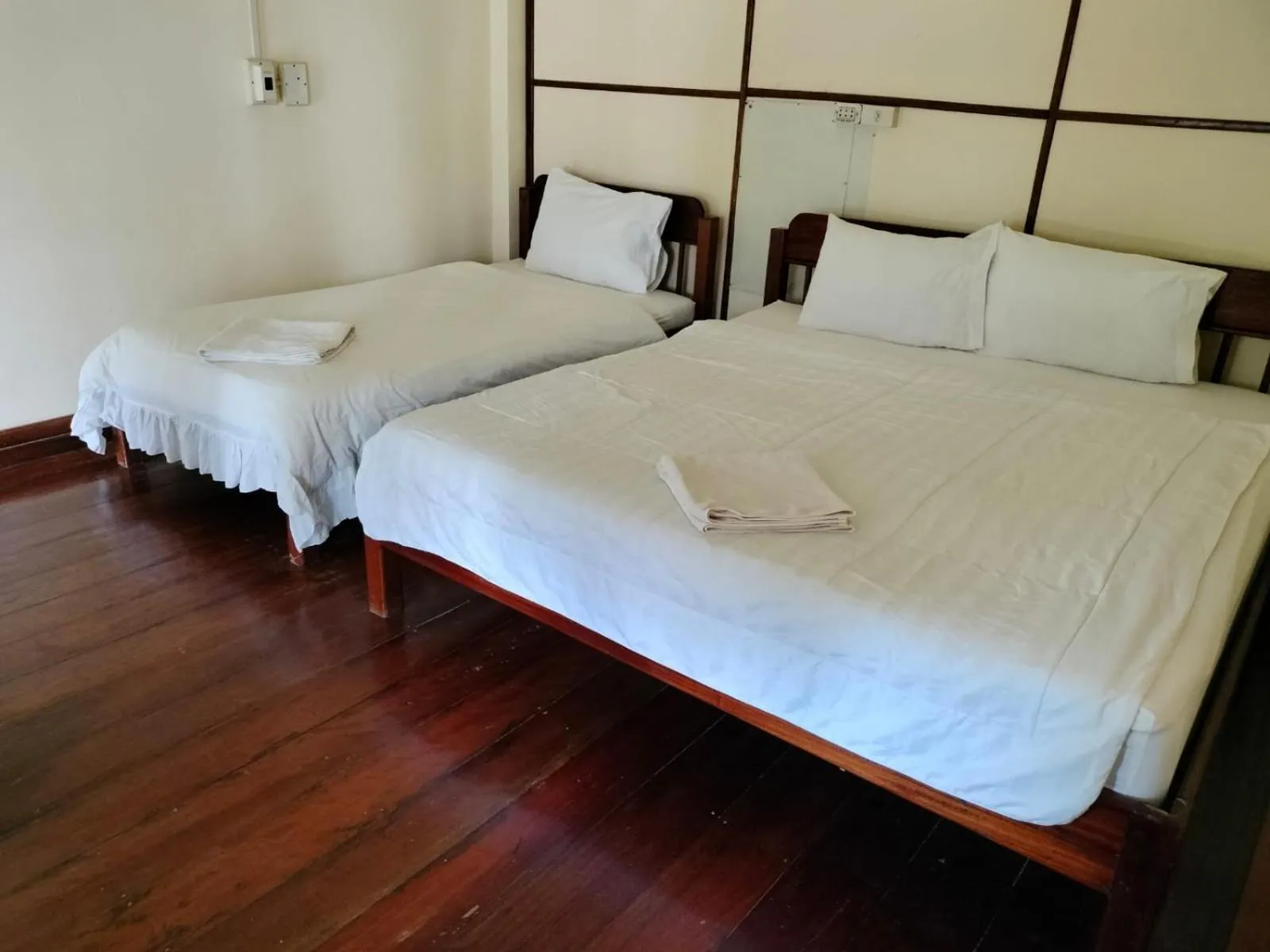 Bed in Bungalows Le Jardin VANGVIENG