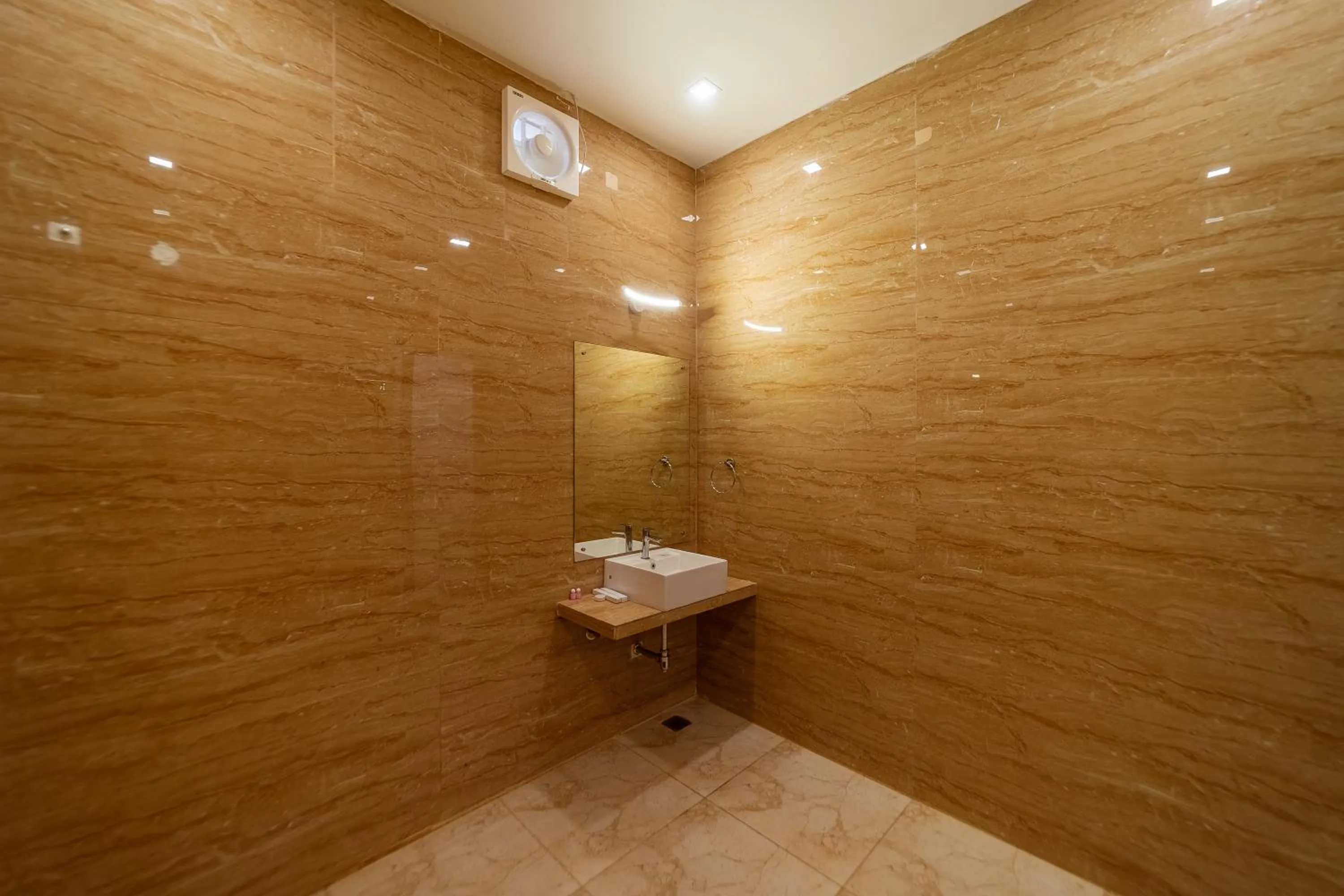 Bathroom in Magizhvanam