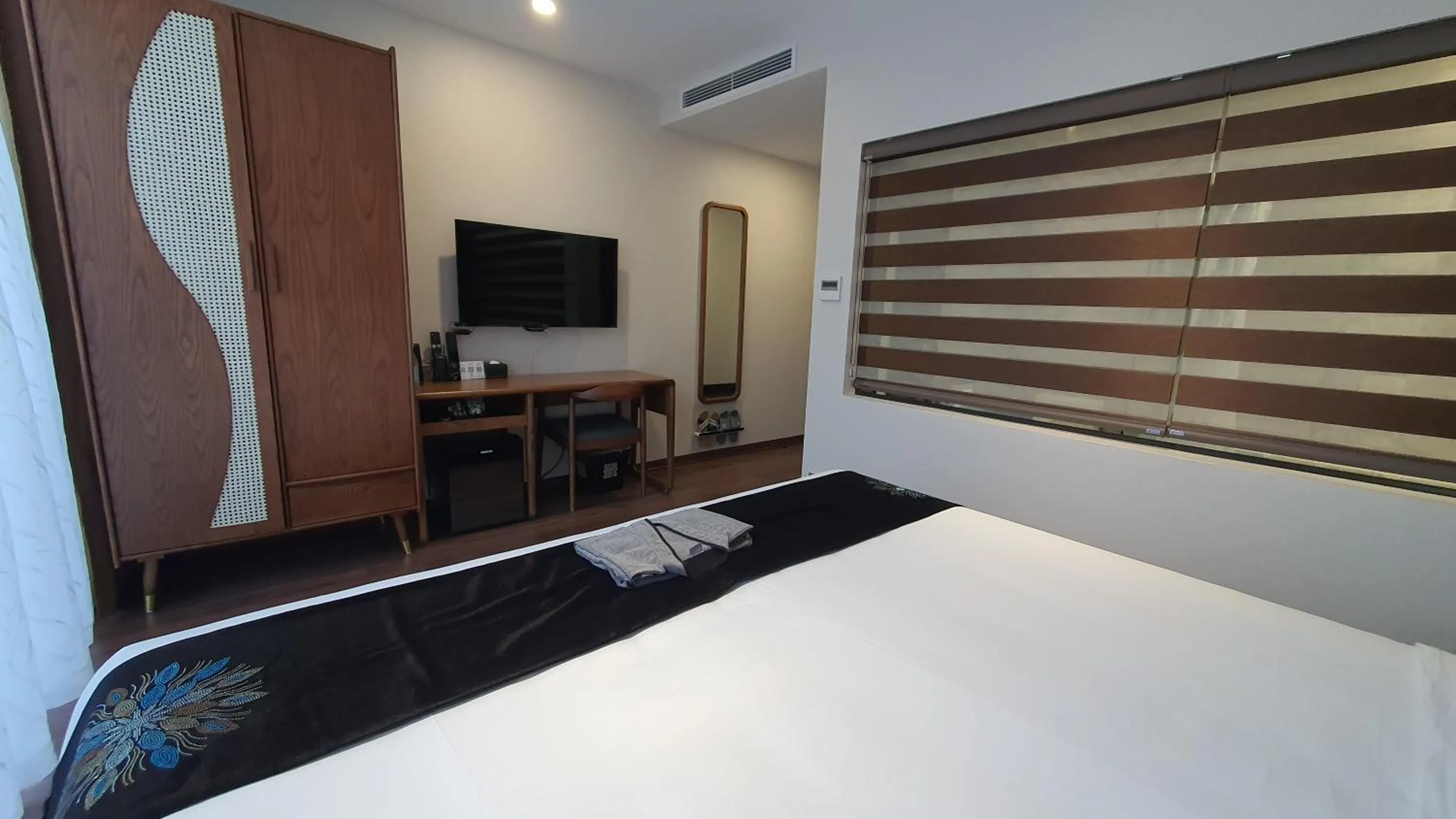 Bed in MOMIZI HANOI 2 - PHAN KE BINH