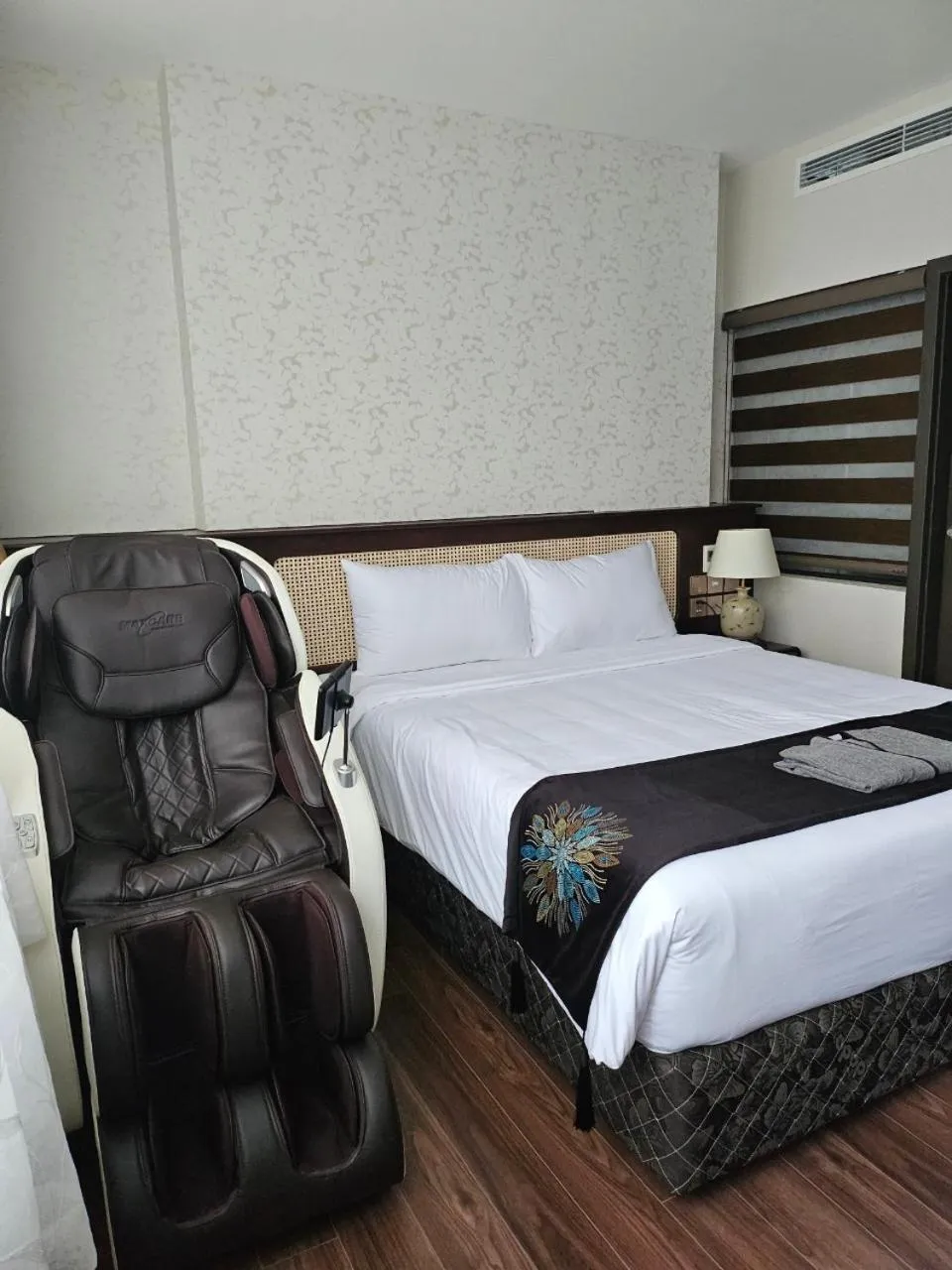 Bed in MOMIZI HANOI 2 - PHAN KE BINH