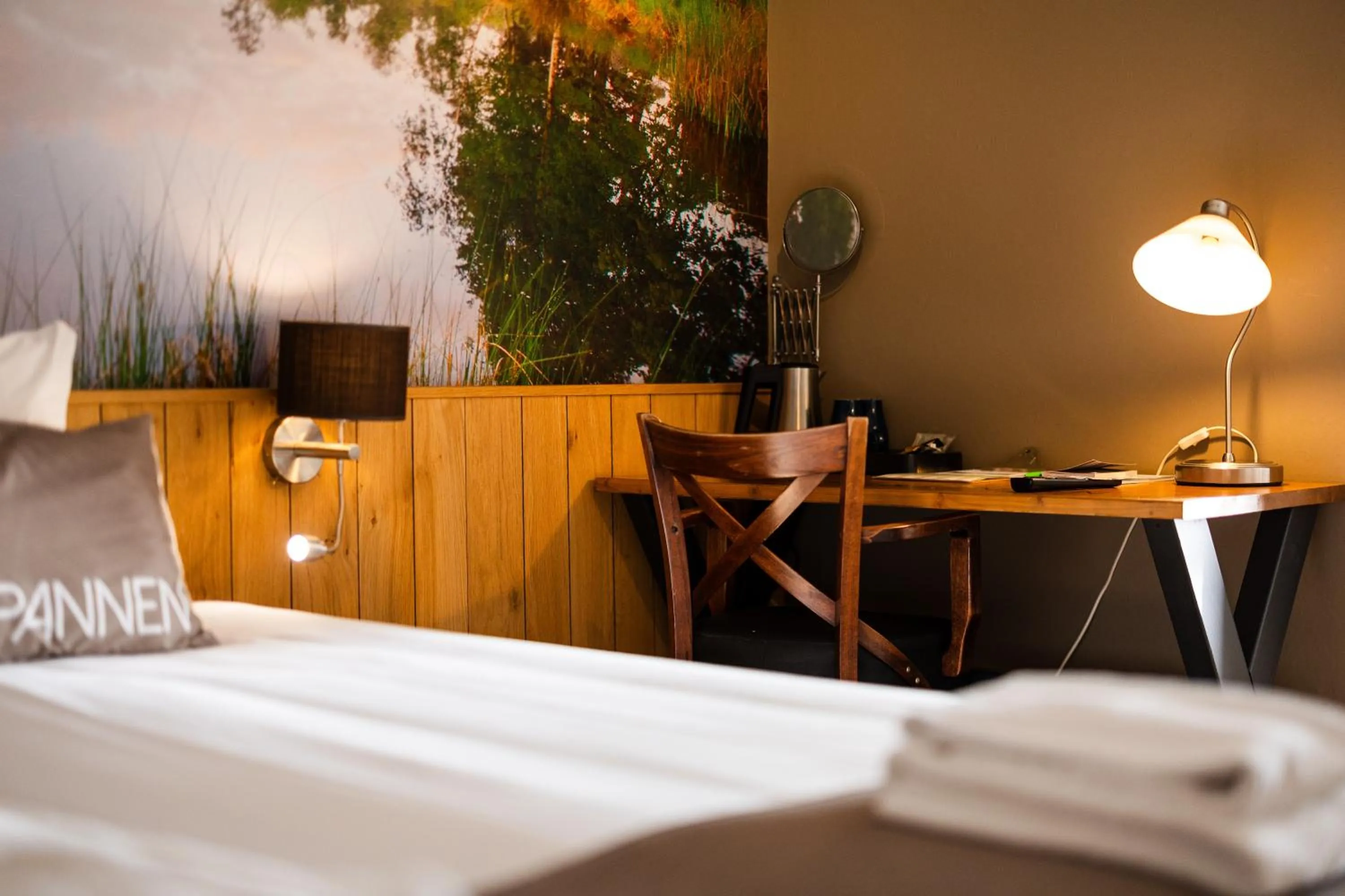 Dining area, Bed in Hotel Restaurant 'de Vossenberg'