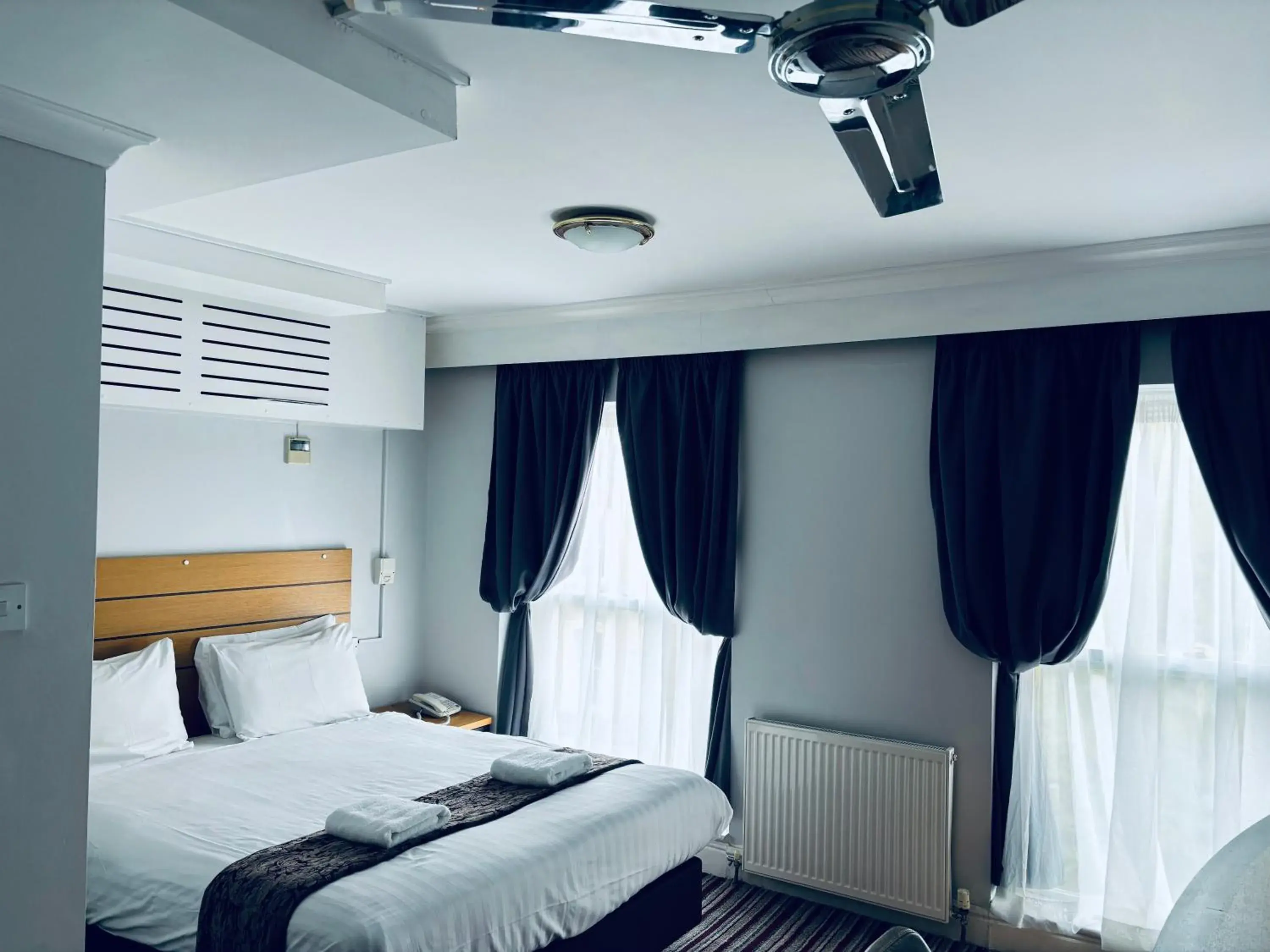 Deluxe Double Room in My Place Hotel Deluxe Double Room in My Place Hotel