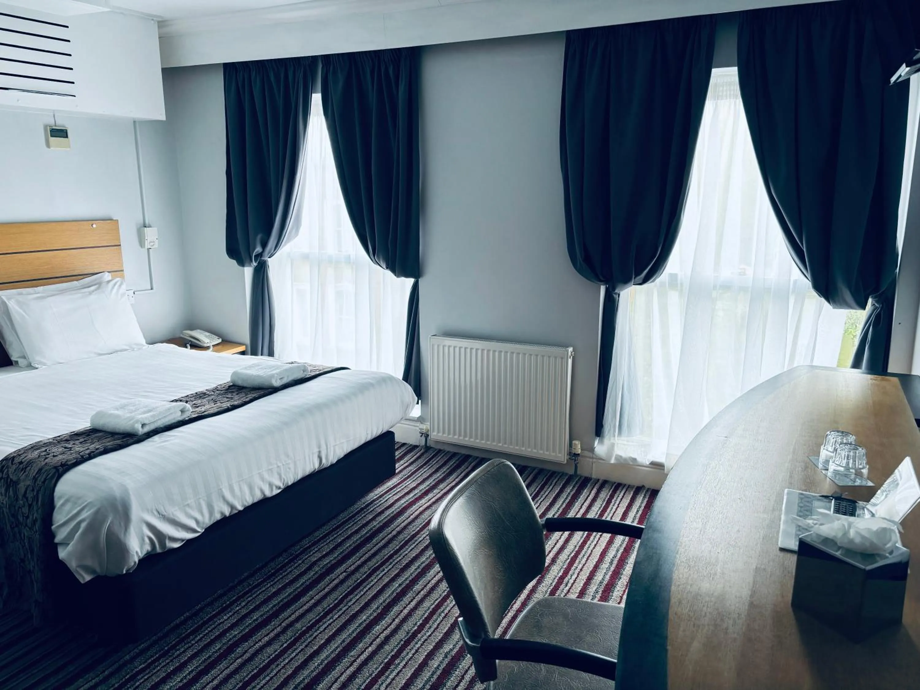 Bed in My Place Hotel