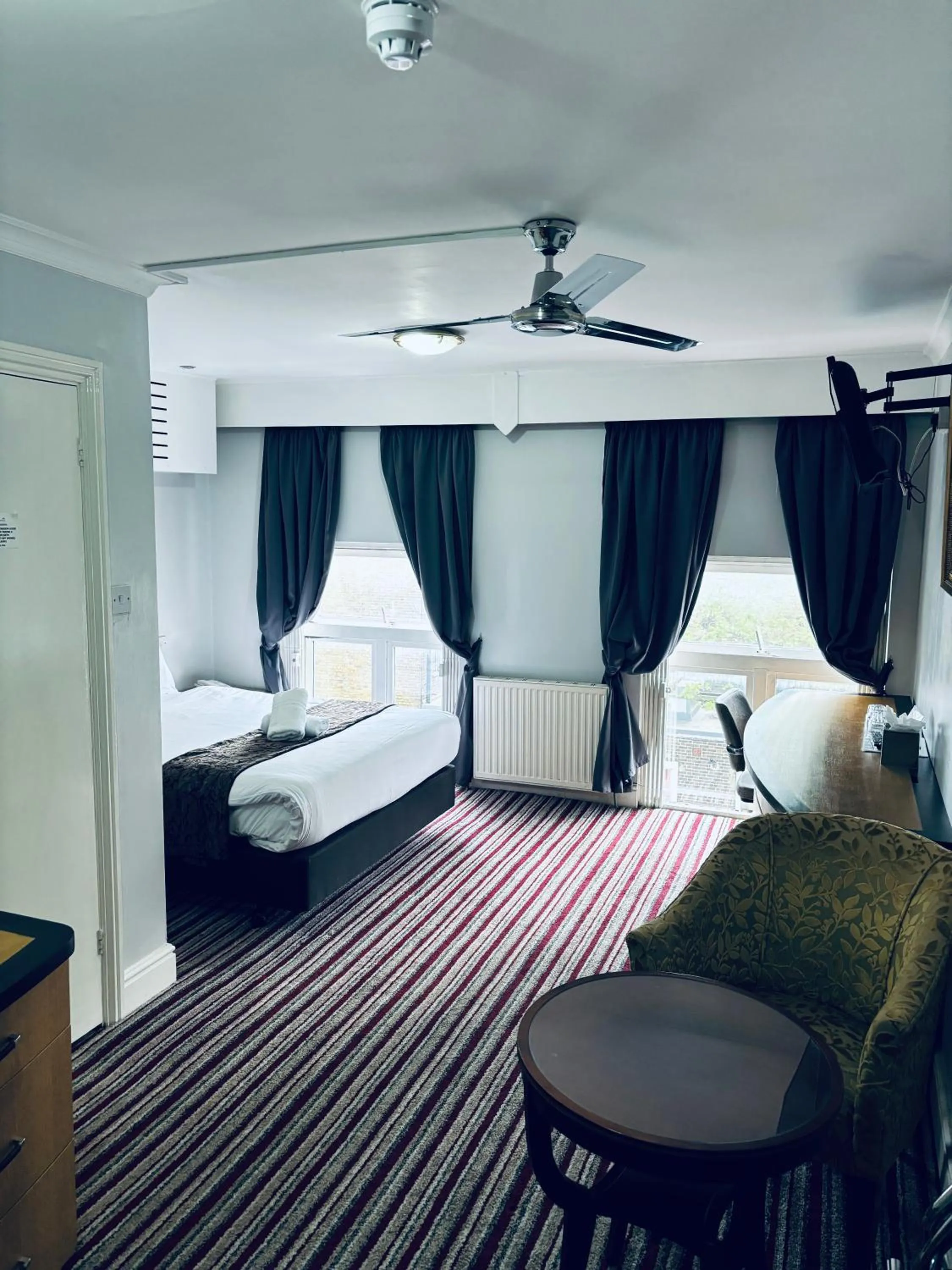 Bed in My Place Hotel