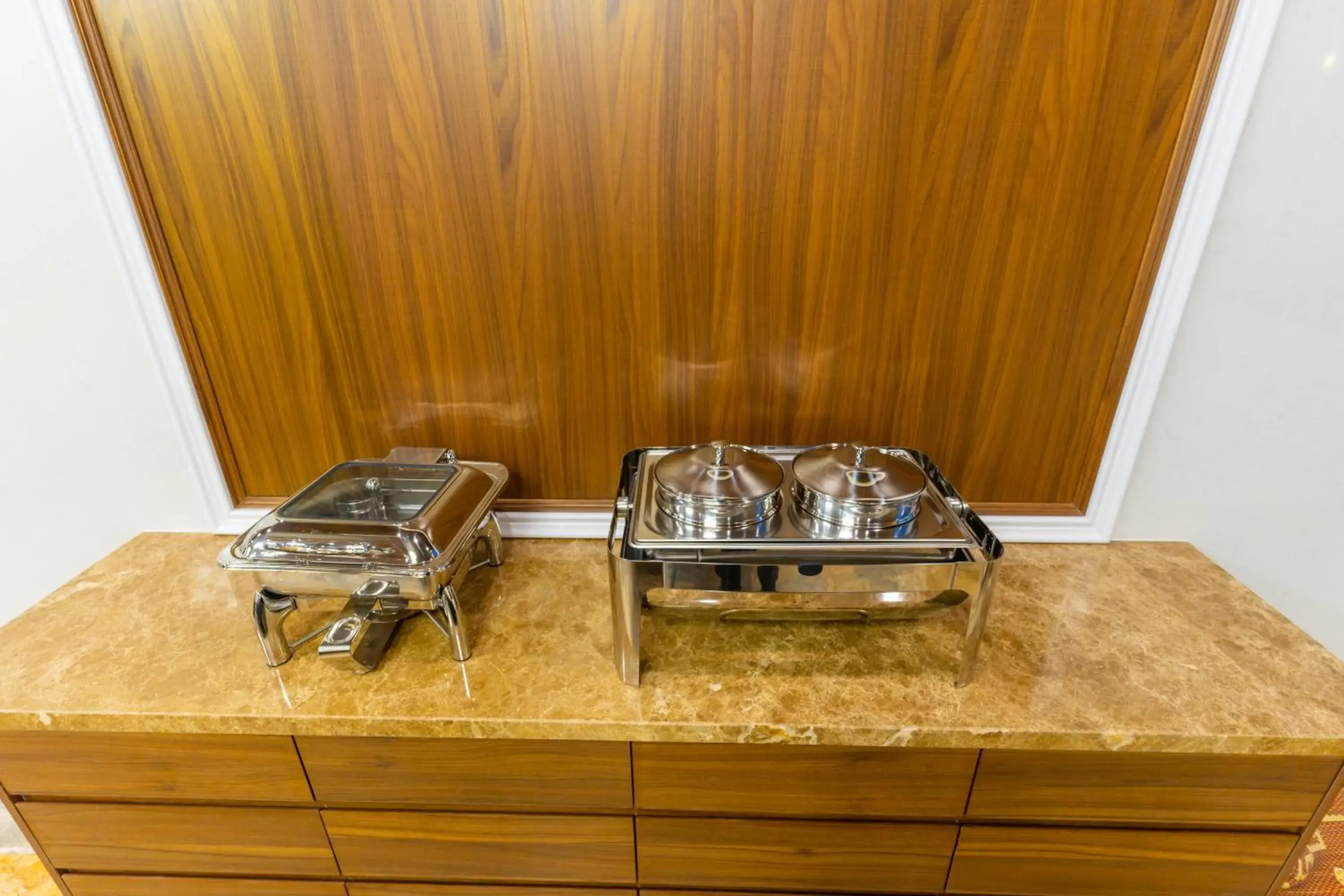 Restaurant/places to eat in CM Hotel & Apartment Restaurant/places to eat in CM Hotel & Apartment