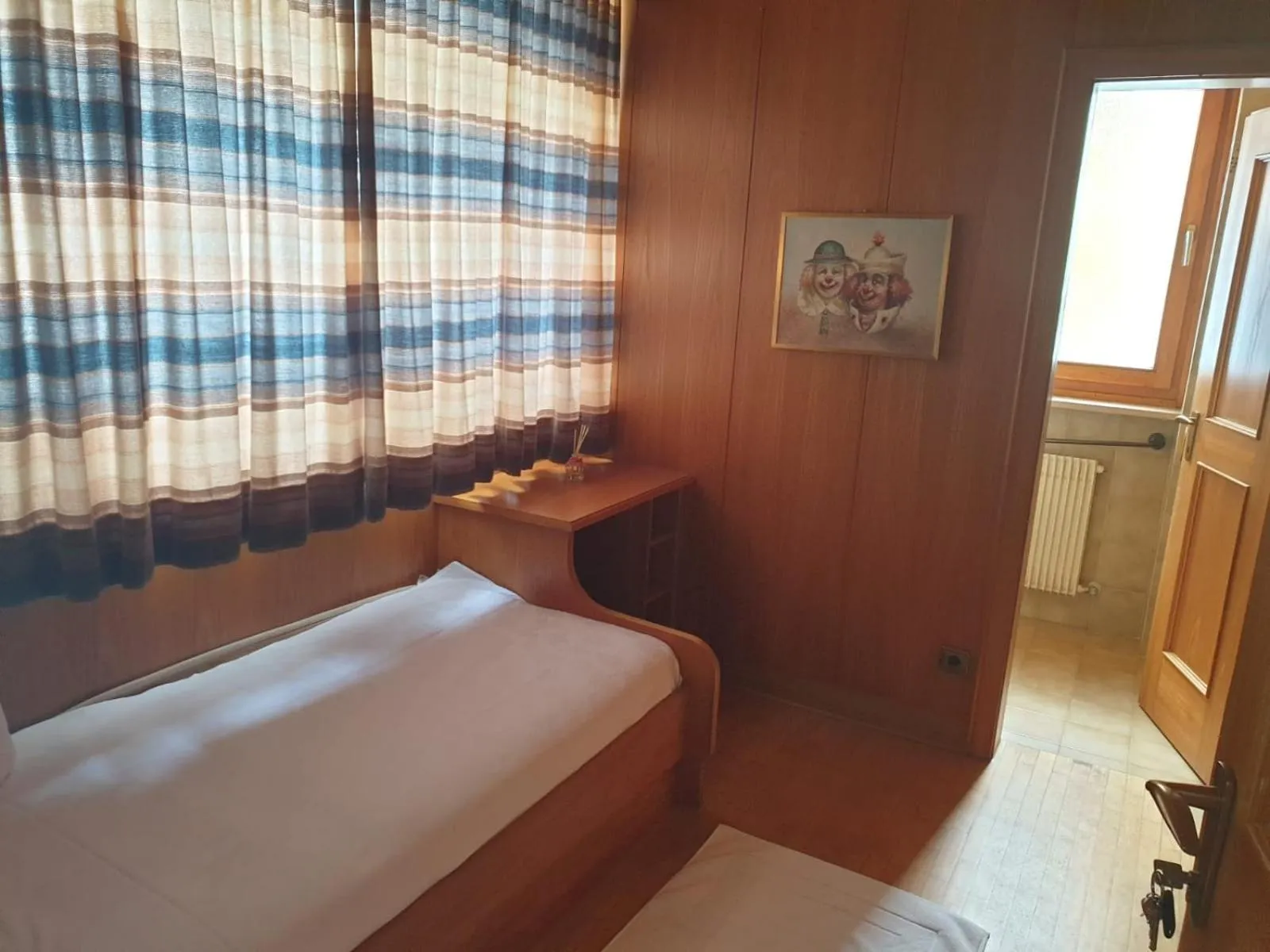 Photo of the whole room, Bed in Hotel Rodes