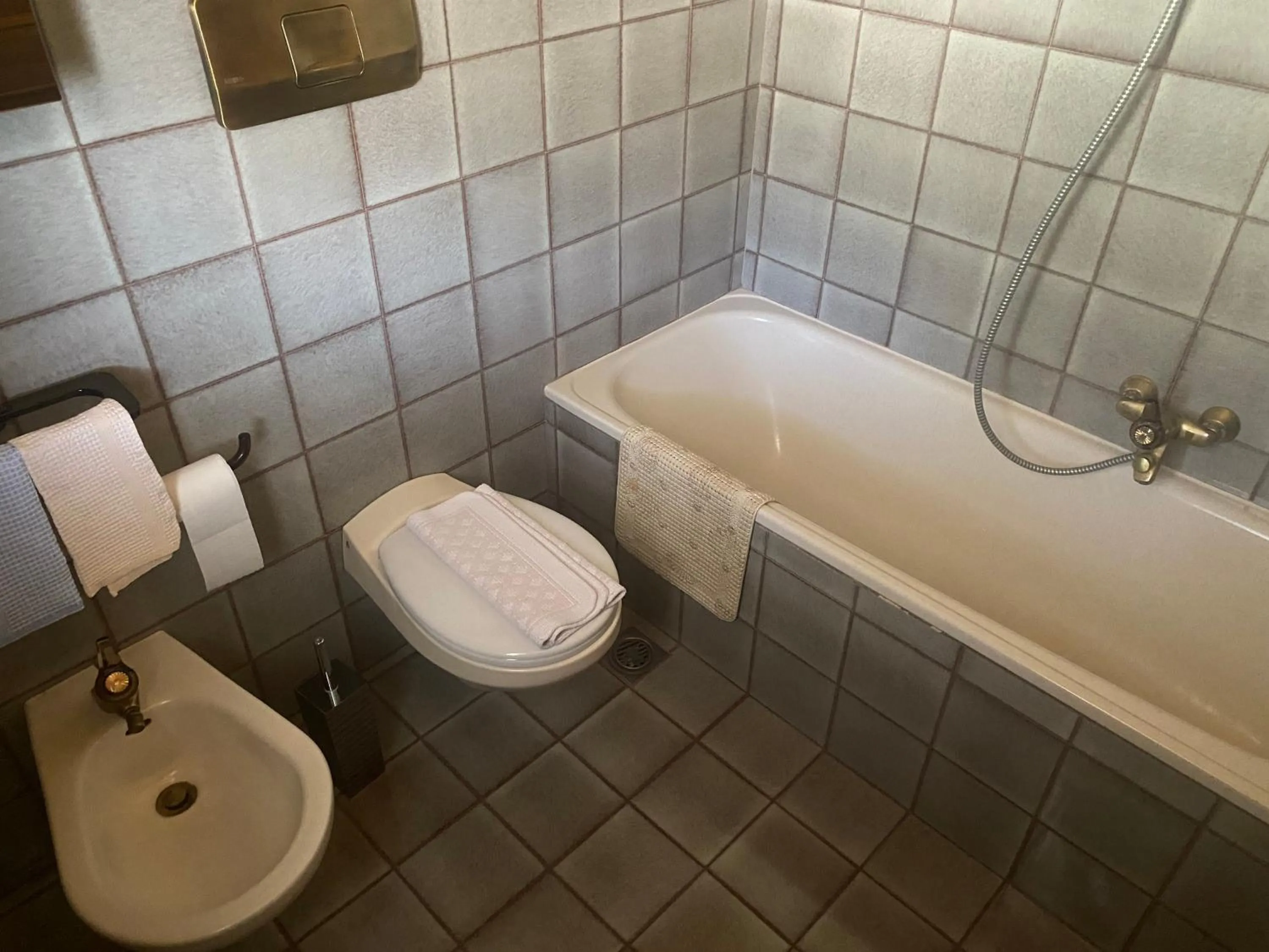 Bathroom in Hotel Rodes