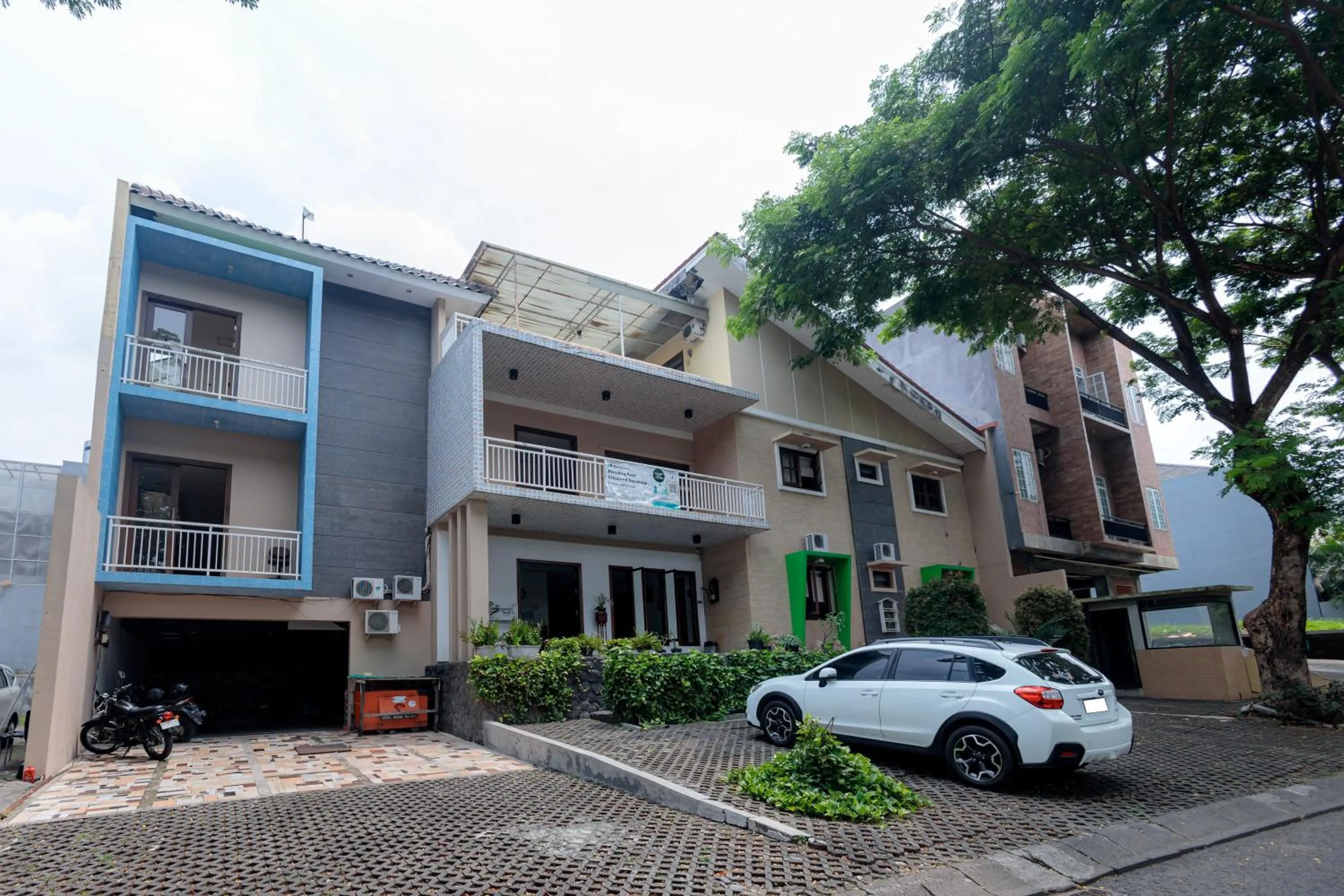 Property building in Urbanview Blessing Residence Surabaya by RedDoorz